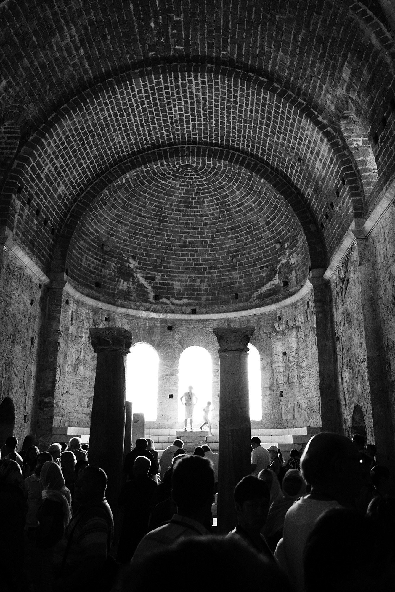 Снимки из прошлого. Фотограф в Москве, Георгий Бучукури