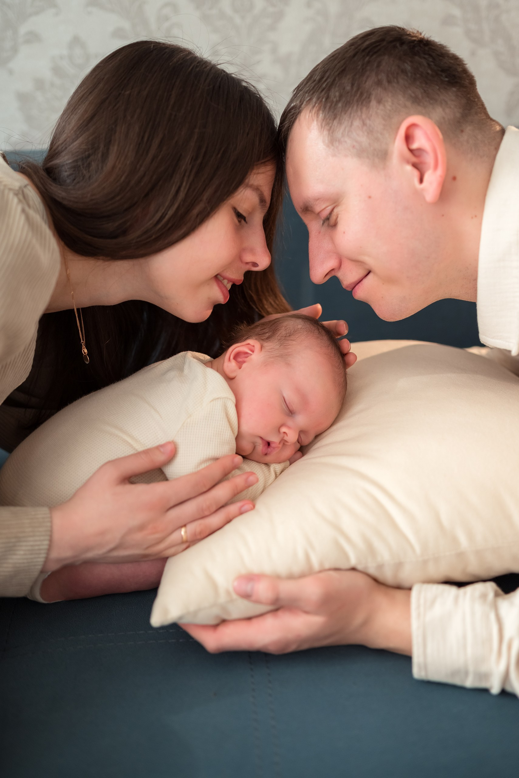 Фотосессия новорожденных Natural Simple. Семейный фотограф и фотограф новорожденных г. Солигорск Галина Демчук