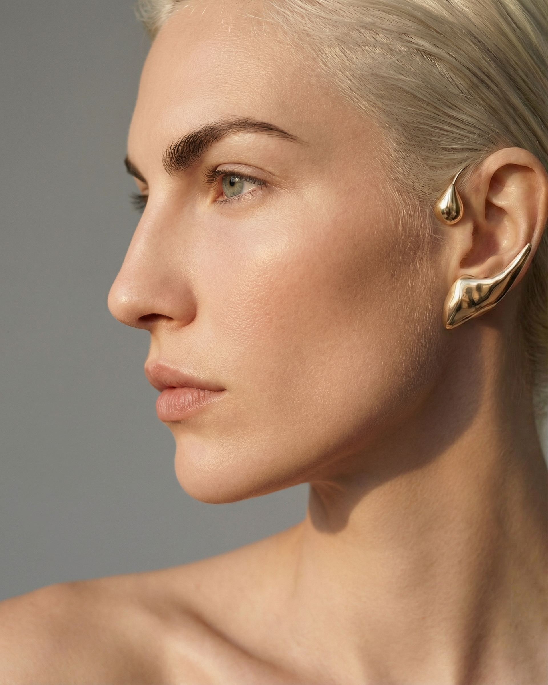 LYRA Neural Model 003. Bakunpost | AI-фото и нейрофотосессии для брендов