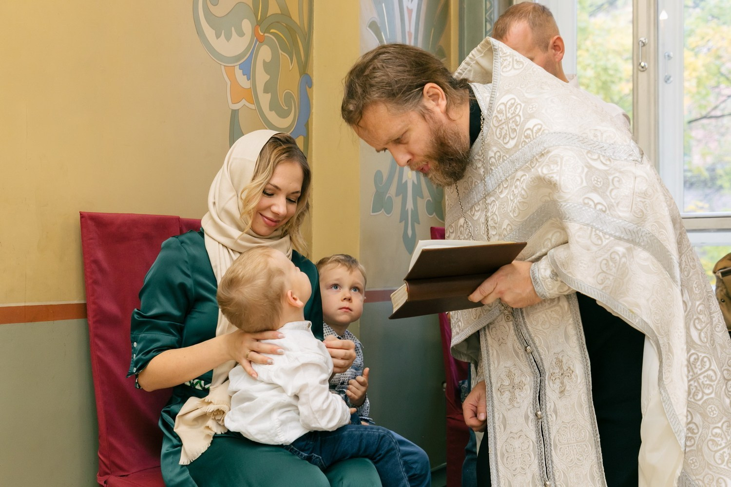фотограф на крещение санкт петербург, справка о беседе перед крещением, сколько стоит крещение спб, лучшие храмы для крещения, крещение ребенка в спб цены, пушкин церковь узнать про крестины что нужно, что нельзя делать перед крещением, лучшие храмы для крещения, санкт петербург фотограф, крестить без крестных, всего один крестный, имя для крещения малыша