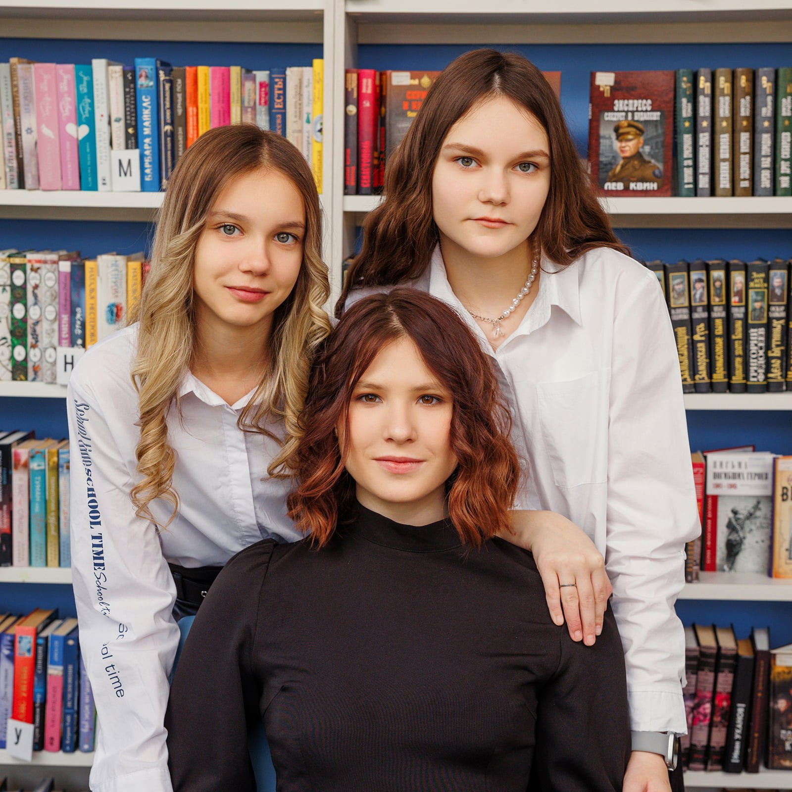 Выпускные альбомы для 9 класса школы 160. СИГМА | Студия выпускных альбомов Красноярск