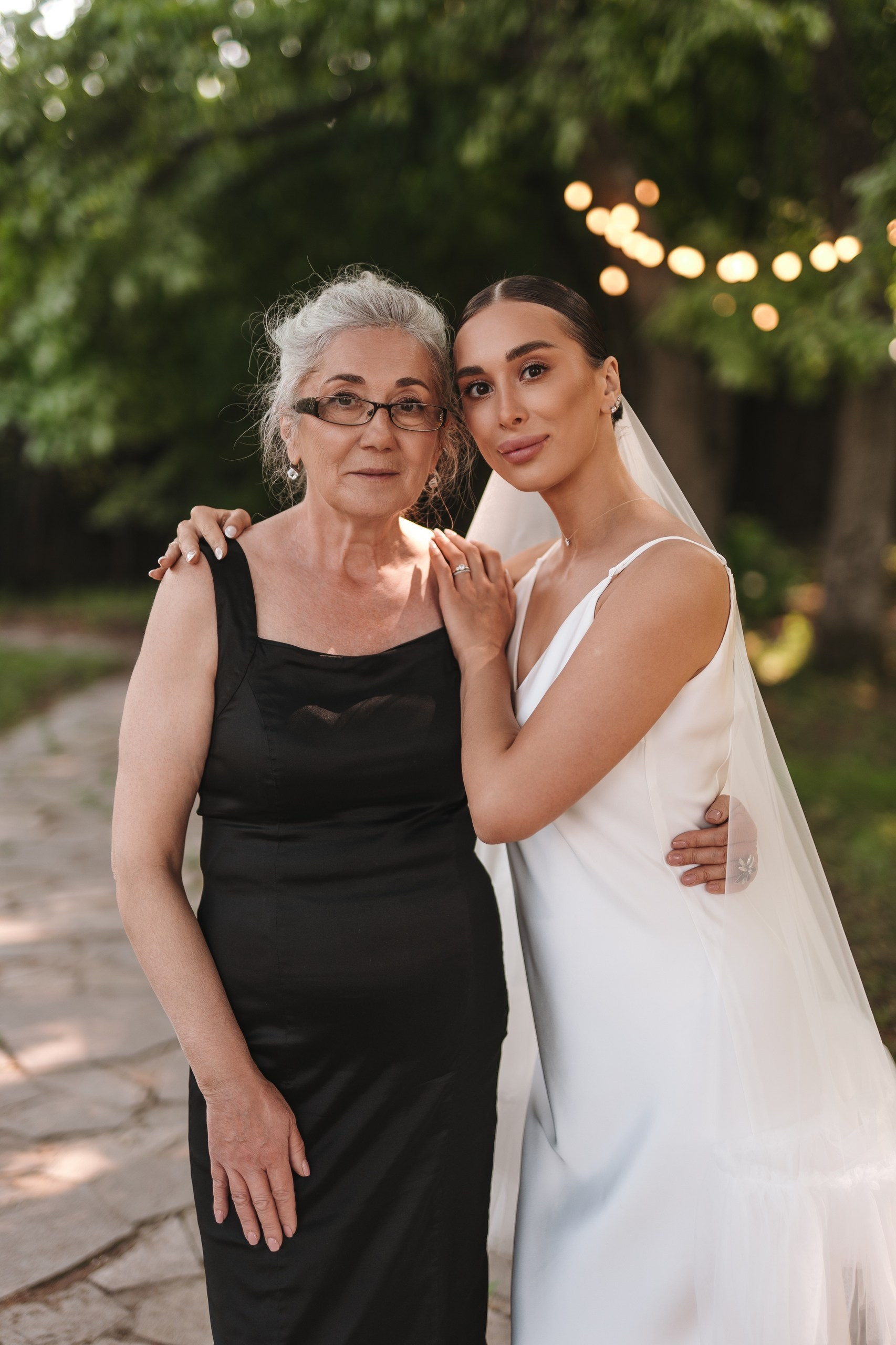 Свадьба 7 июня 2026 года — фотосессия, ЗАГС и банкет в шатре «Под облаками» в Нагаево с ведущим Артуром Ильясовым