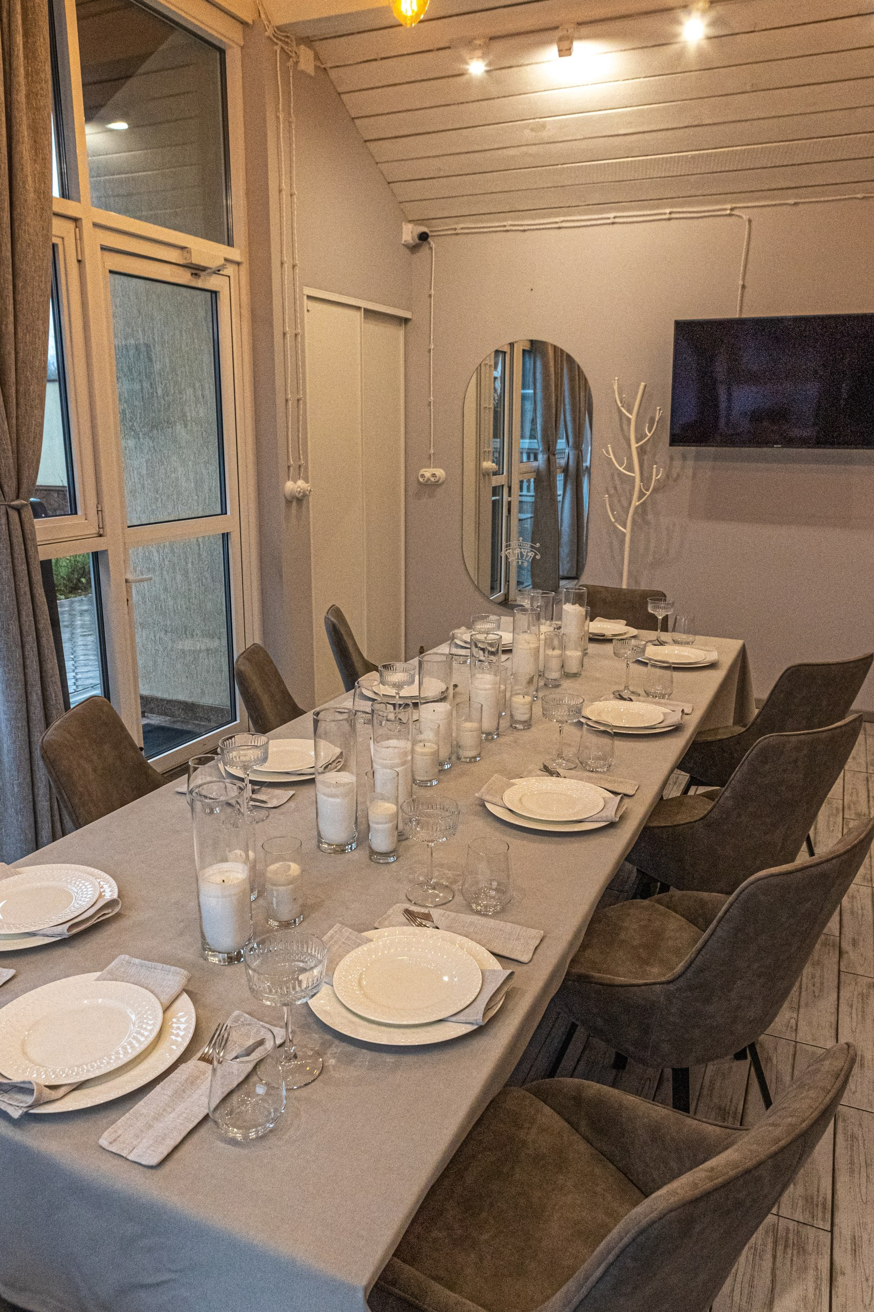 Банкетный зал ресторана «Дача». Фотограф в Оренбурге. Профессиональный фотограф