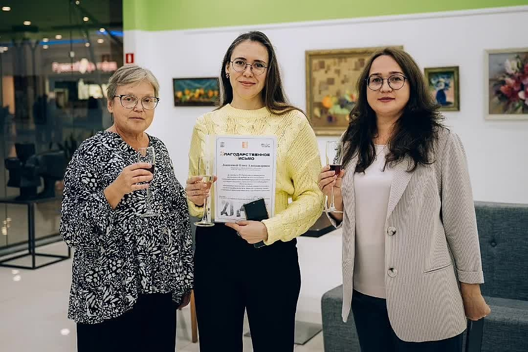 Выставки. Олеся Лопатина — художник. Диалог реализма и абстракции. Живопись, сотрудничество, подкаст. Санкт‑Петербург