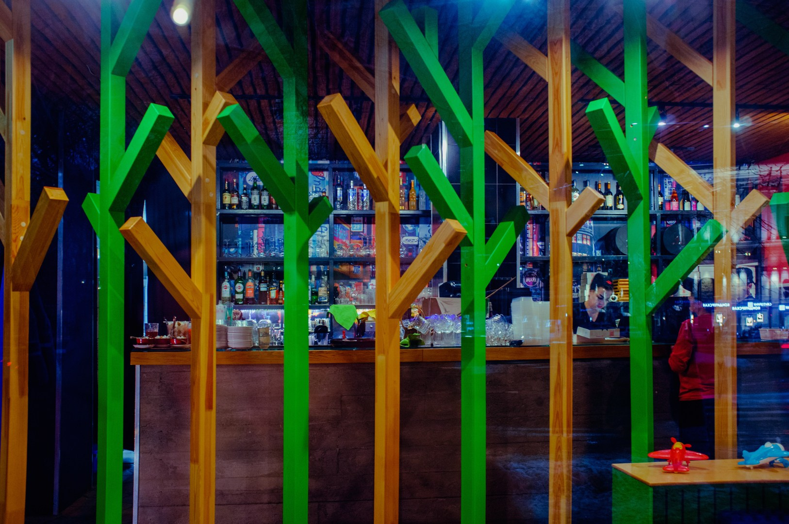 Зима уходящая. Руслан Шувалов (поэтограф)