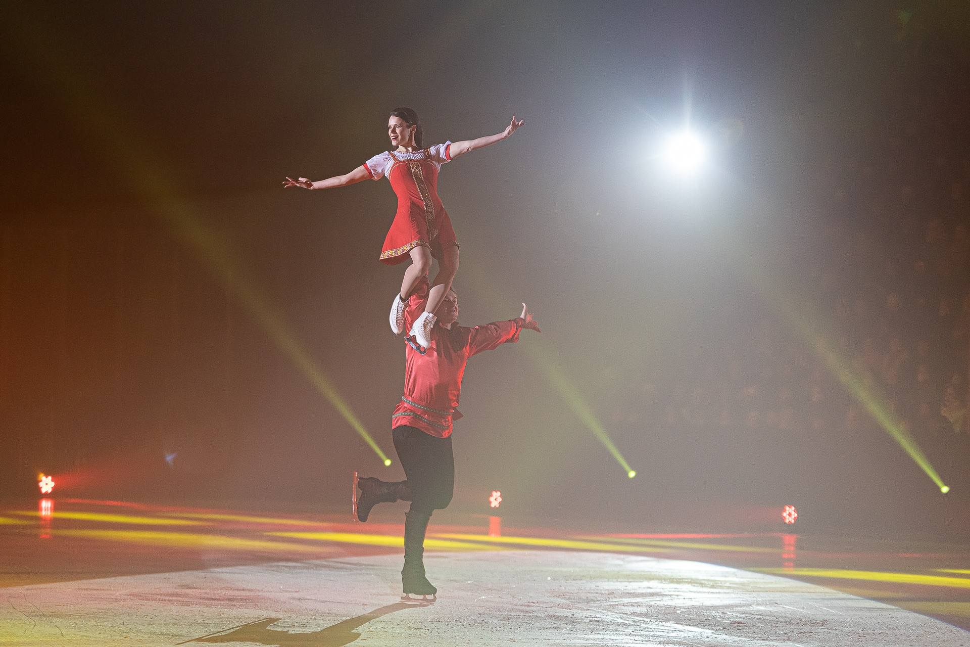 И снова ледовые шоу ;)