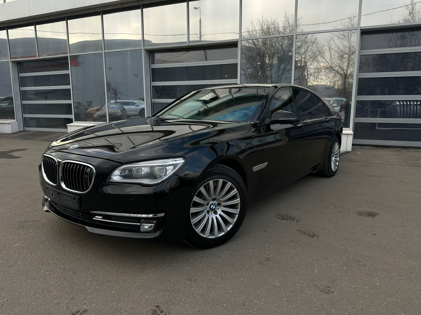 Armored car. Skyden Cars