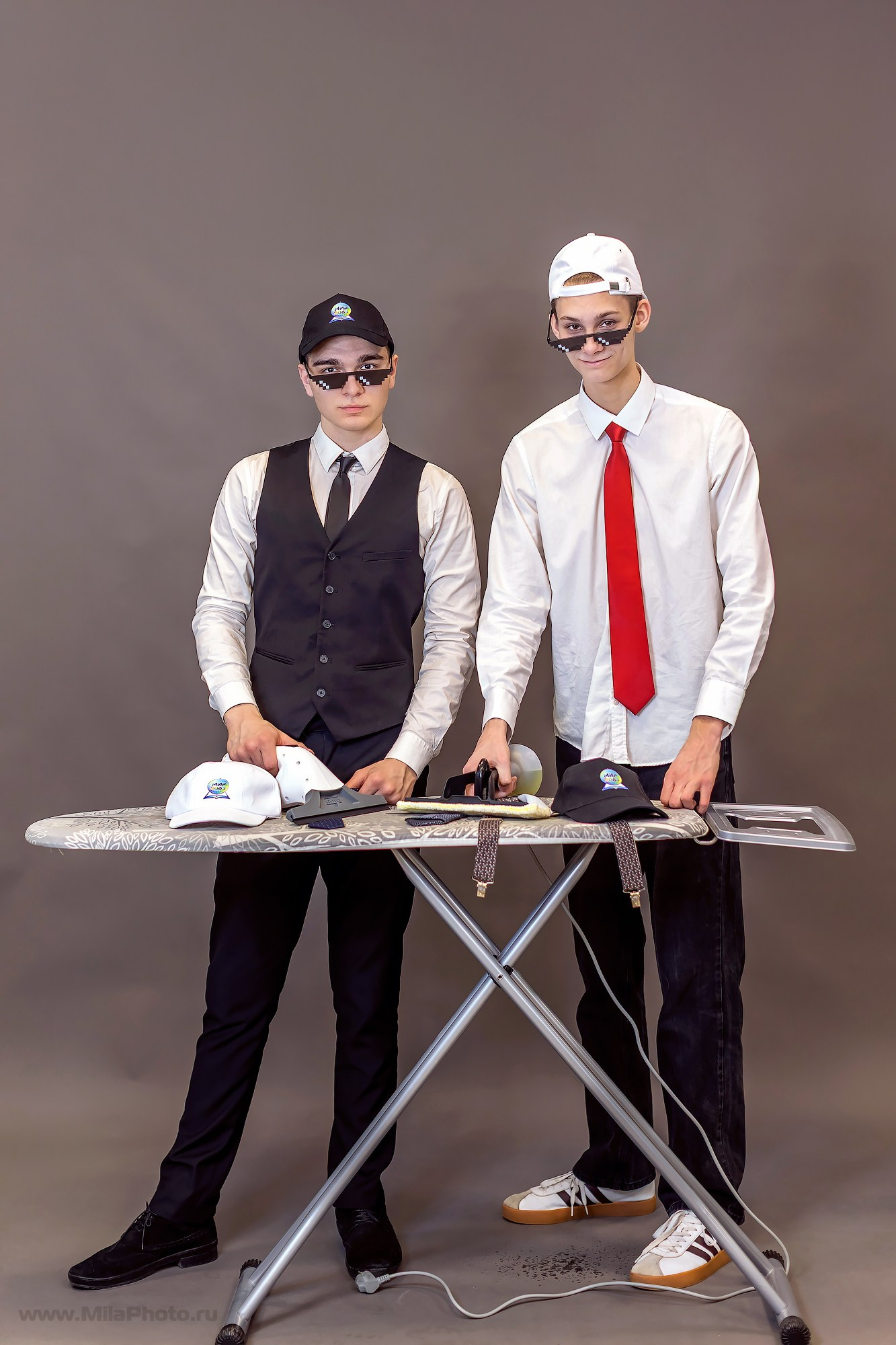 Галерея съемок в студиях. Фотограф и видеограф Москва. Свадебный фотограф, видеограф. Выпускные альбомы. Оживающие альбомы