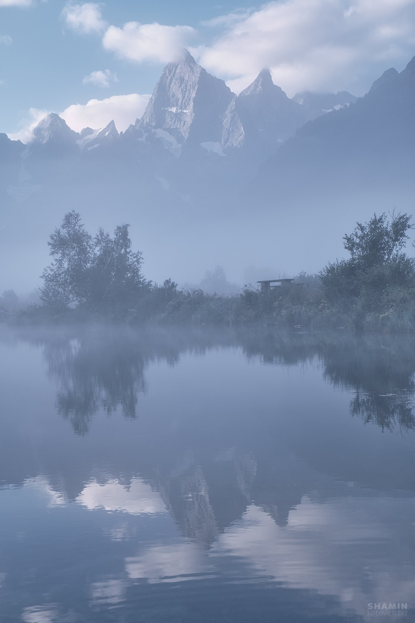 Классический пейзаж — фотограф Константин Шамин. Природа России и мира, горы, озёра, долины и свет. Профессиональная пейзажная фотография, гармония света и пространства.