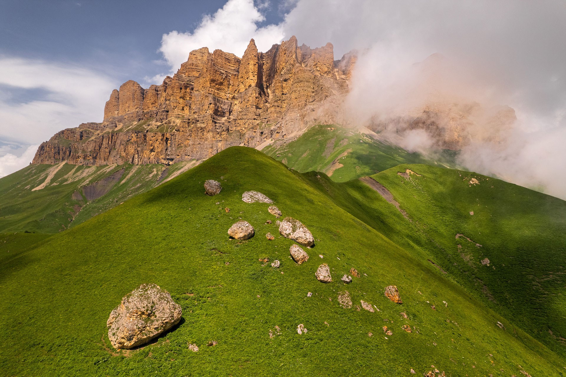 Кавказ. Фотограф в Красноярске Нерозя Александр. Пейзаж, природа, портрет