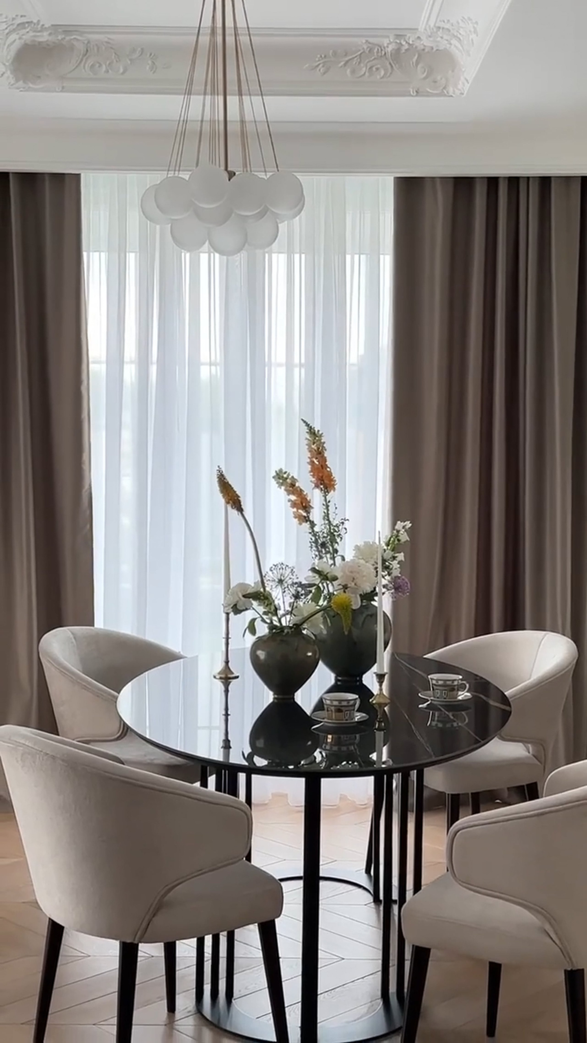 Reels: Дом в колониальном стиле в с. Рамено. Интерьерный фотограф Дима Птицын и стилист Дарья Копылова