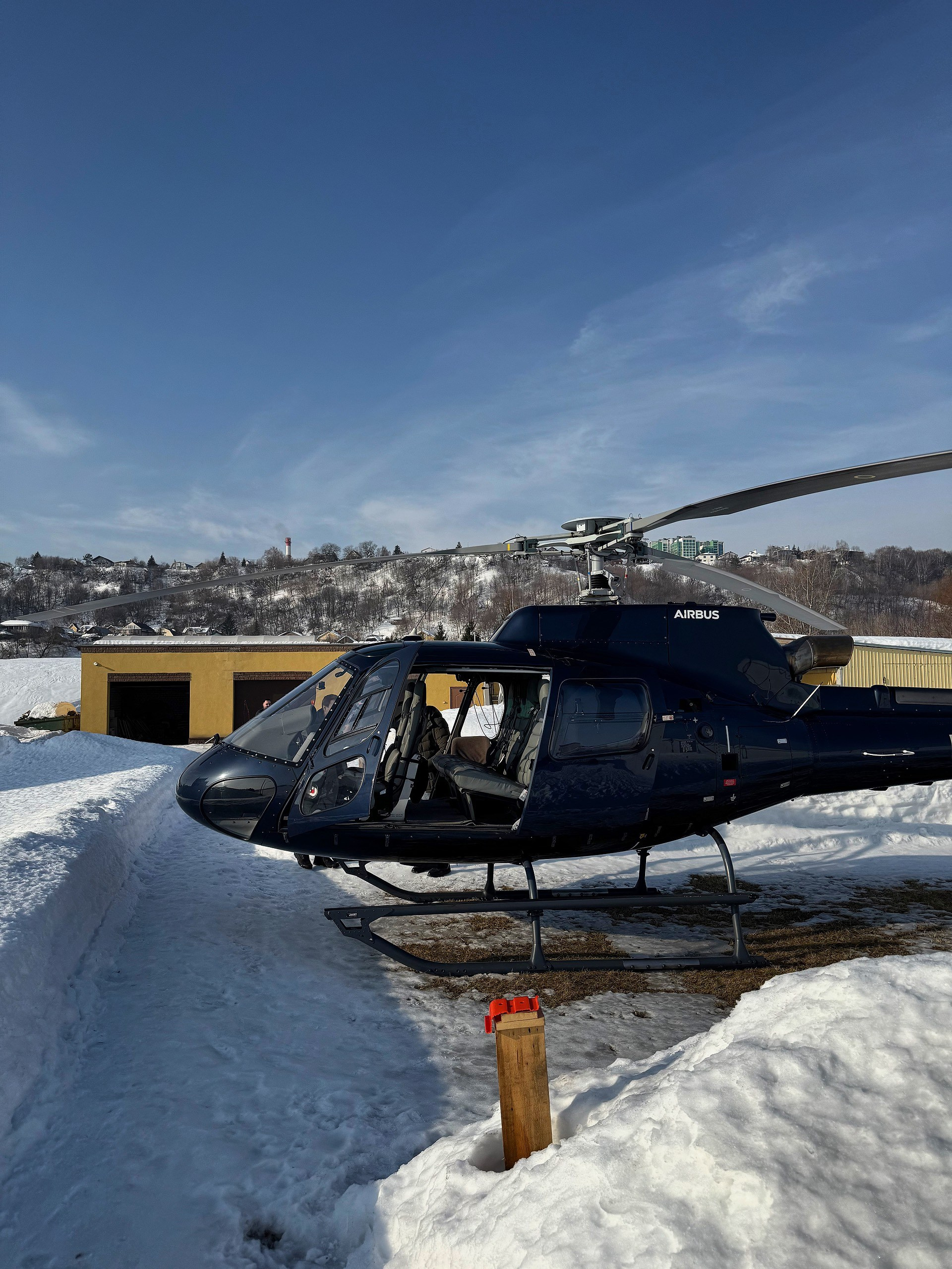 Nizhniy Novgorod. Dinner at Dodici Grill. The Other Pavel Potseluev — film photography and mastery of meat business