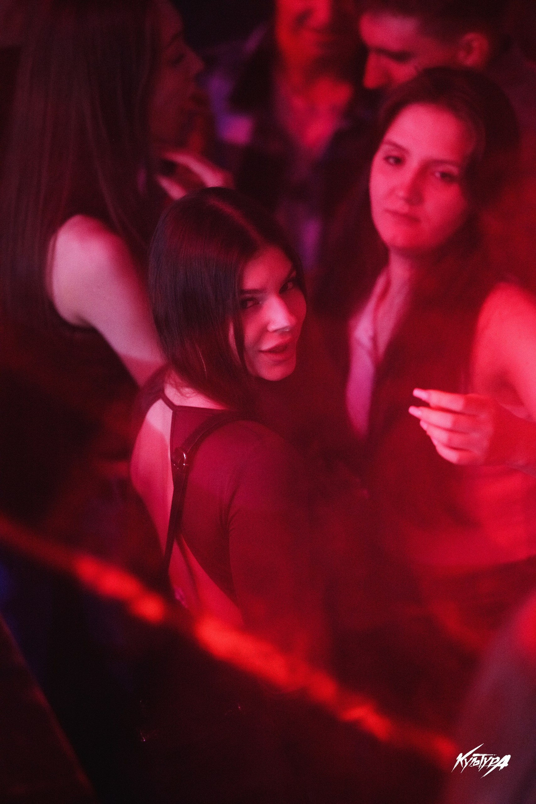 Съемка, ночнуй клуб, репортаж. Фотограф Камчатка Тимофей Тимофеенко