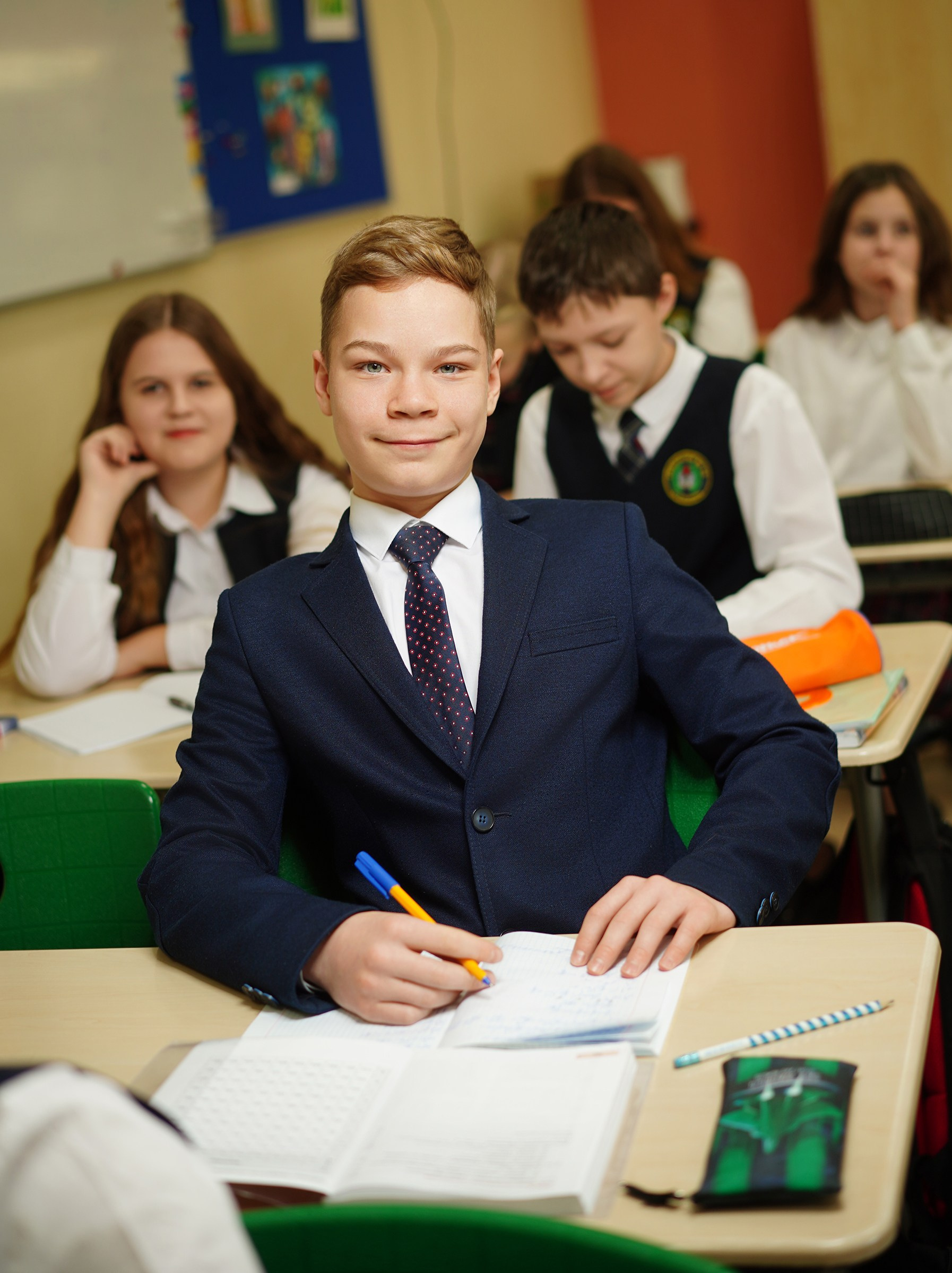 Виньетка + портреты. GOTRA — выпускные альбомы в Тюмени