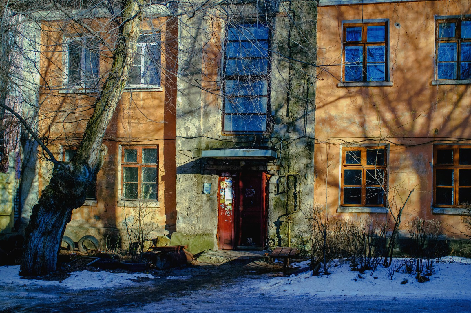 Зима уходящая. Руслан Шувалов (поэтограф)