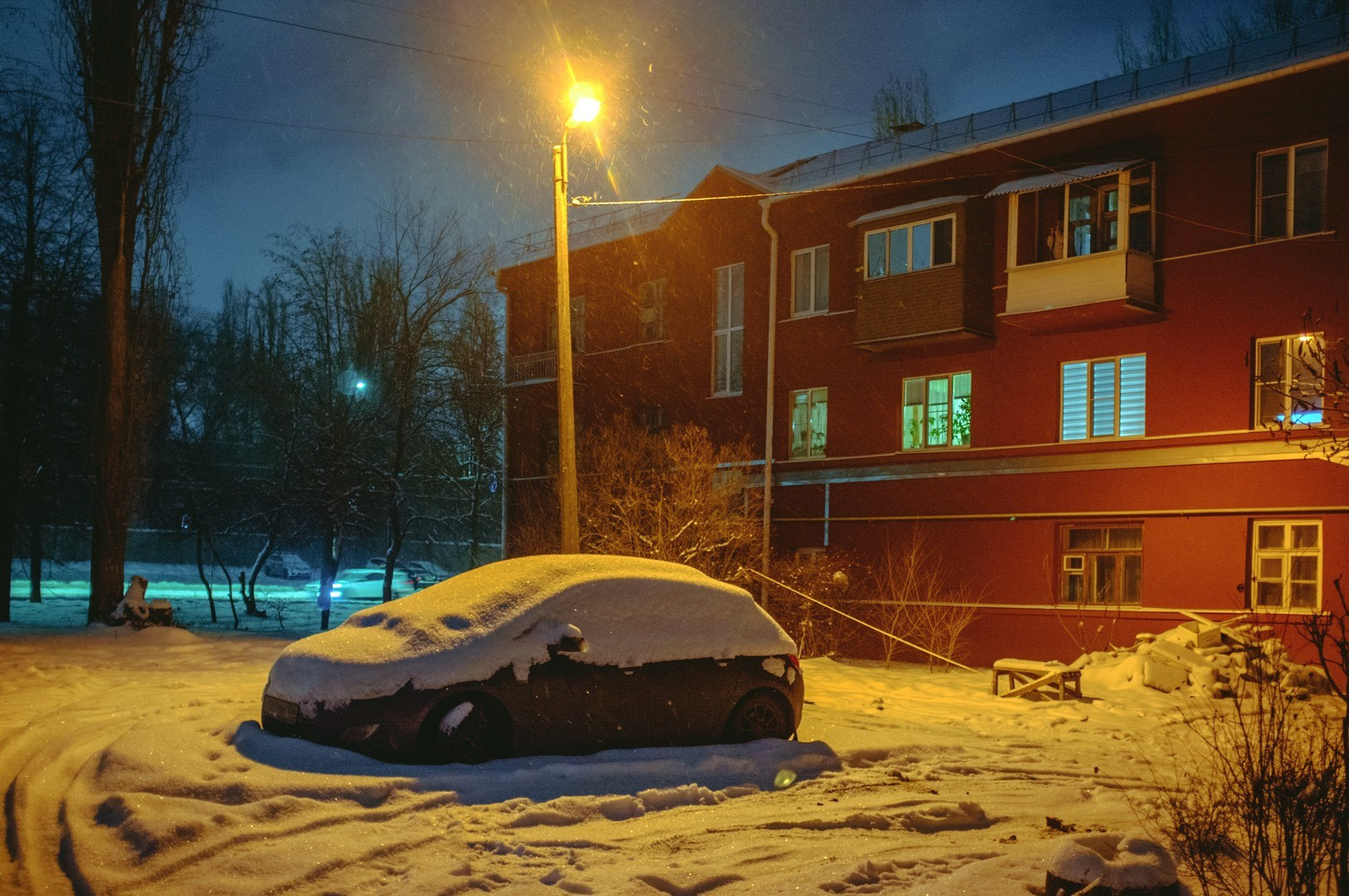 Зима уходящая. Руслан Шувалов (поэтограф)