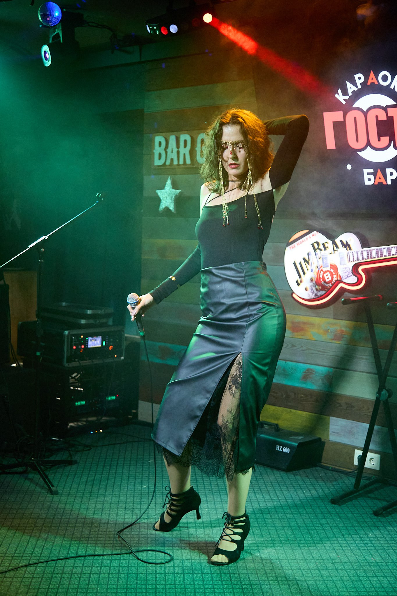 Концерт в баре «Гости». Фотограф Омск | Александр Вандеров