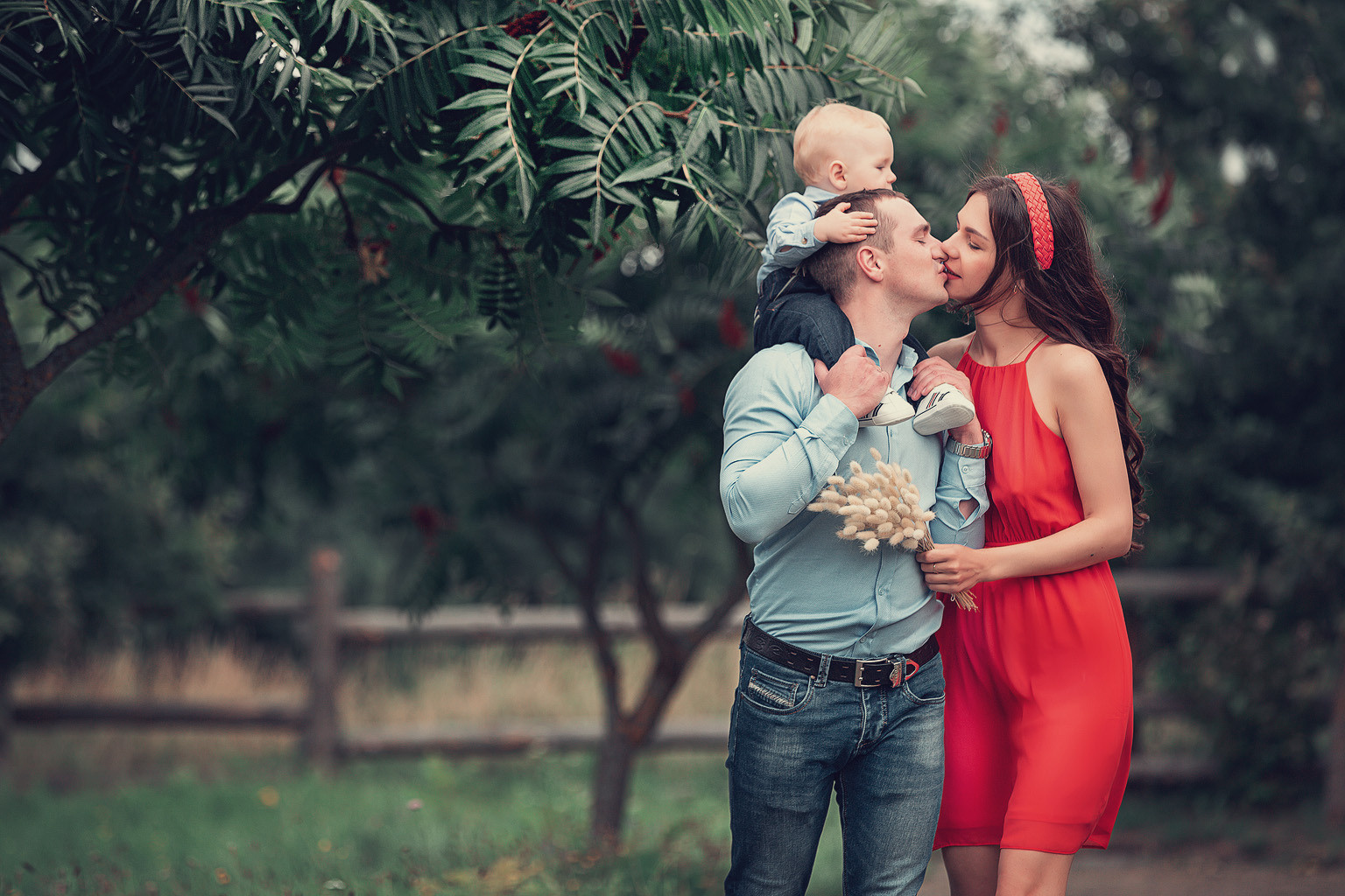 Дмитрий и Алена, семейная фотосессия. Свадебный фотограф в Барановичах Вячеслав Шах-Гусейнов, фотошкола