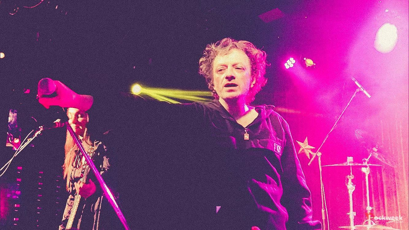 Новогодний концерт Глеба Самойлова и the Matrixx. Концертный репортёр Валерия Сафина