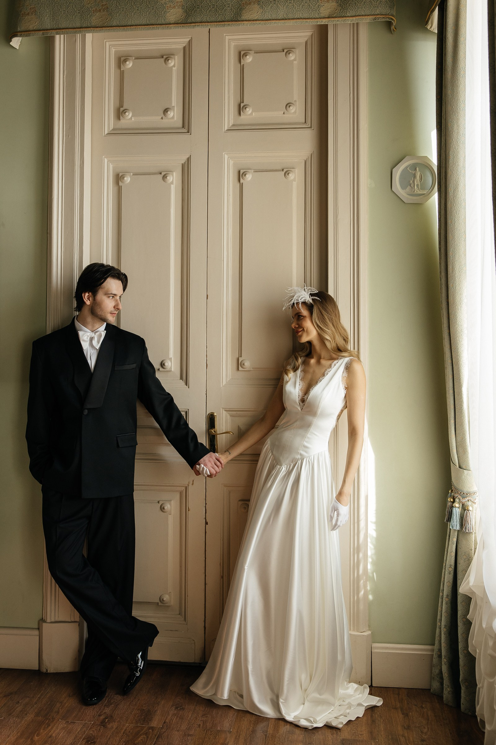 Свадебная фотосессия в усадьбе Середниково. Свадебный фотограф в Москве Элина Ларченкова. Фото, которые цепляют