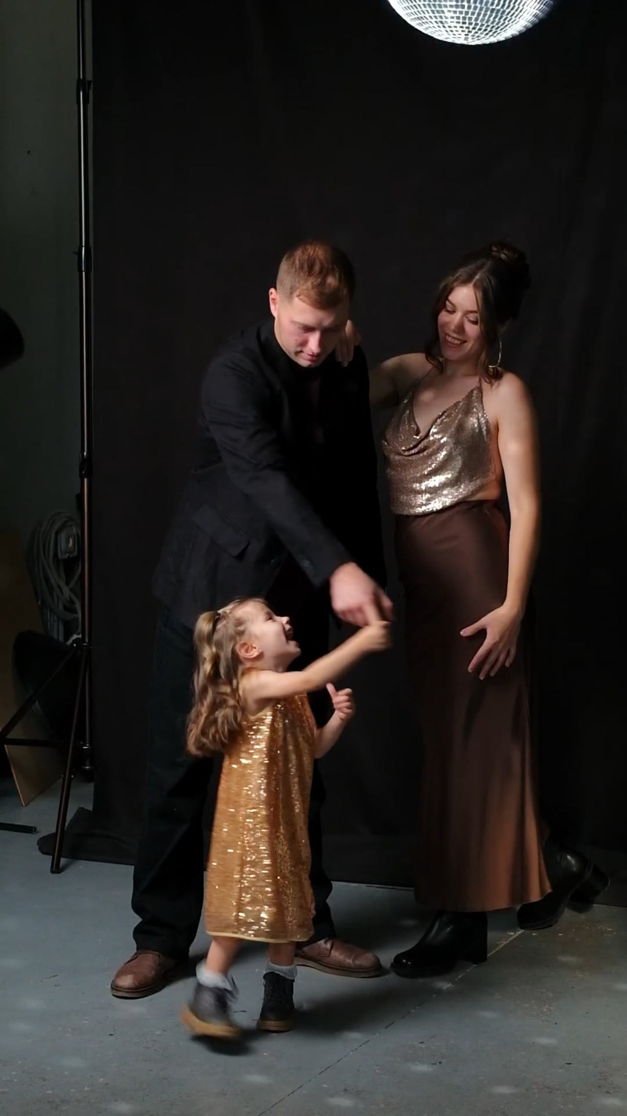 Новогодние съемки в лофт-студии. Фотограф и видеограф Анна Жагорина