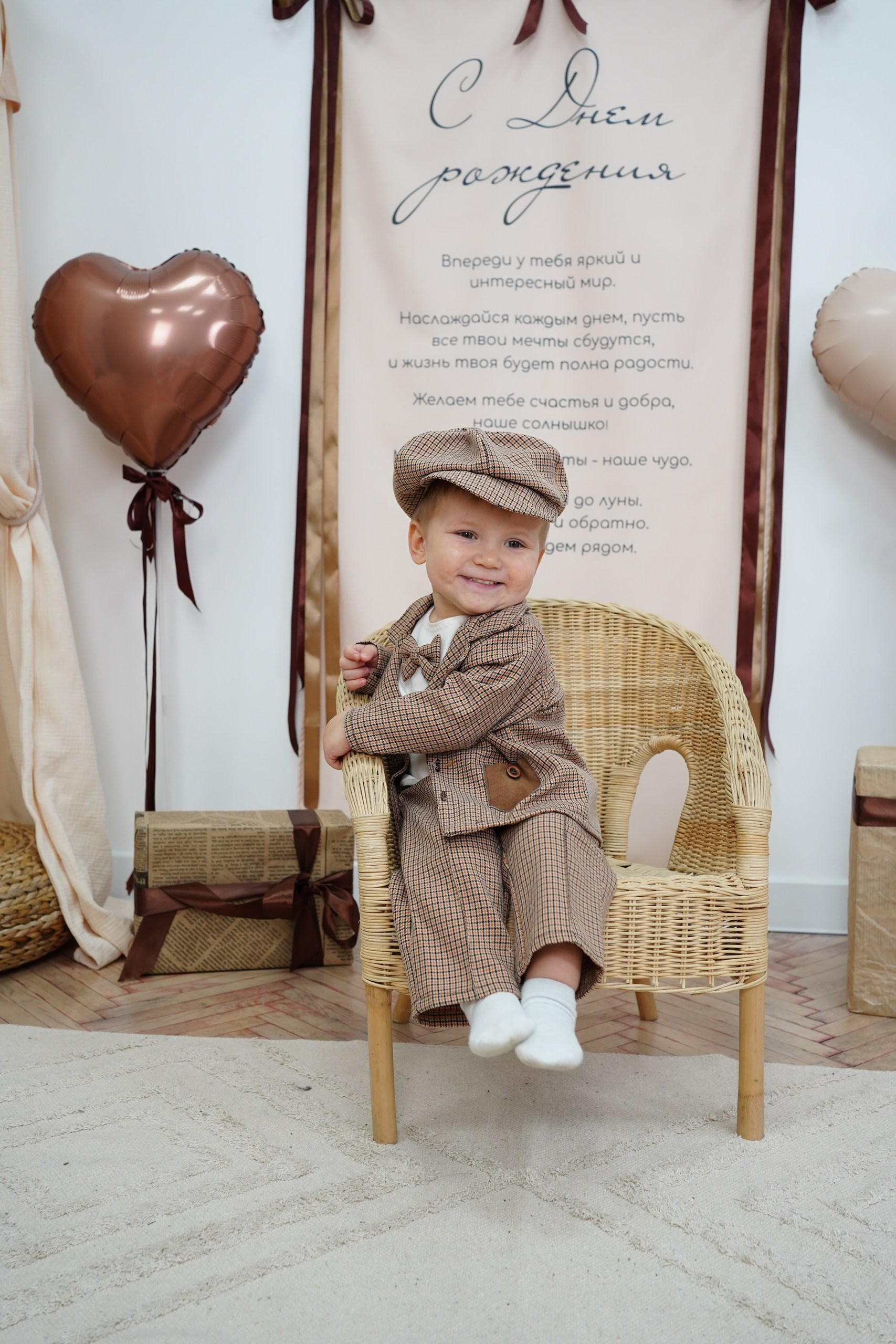 Наши Новые Фотозоны. Детская Фотостудия ГОДОВАСИКИ в Санкт-Петербурге фотосесия на годик