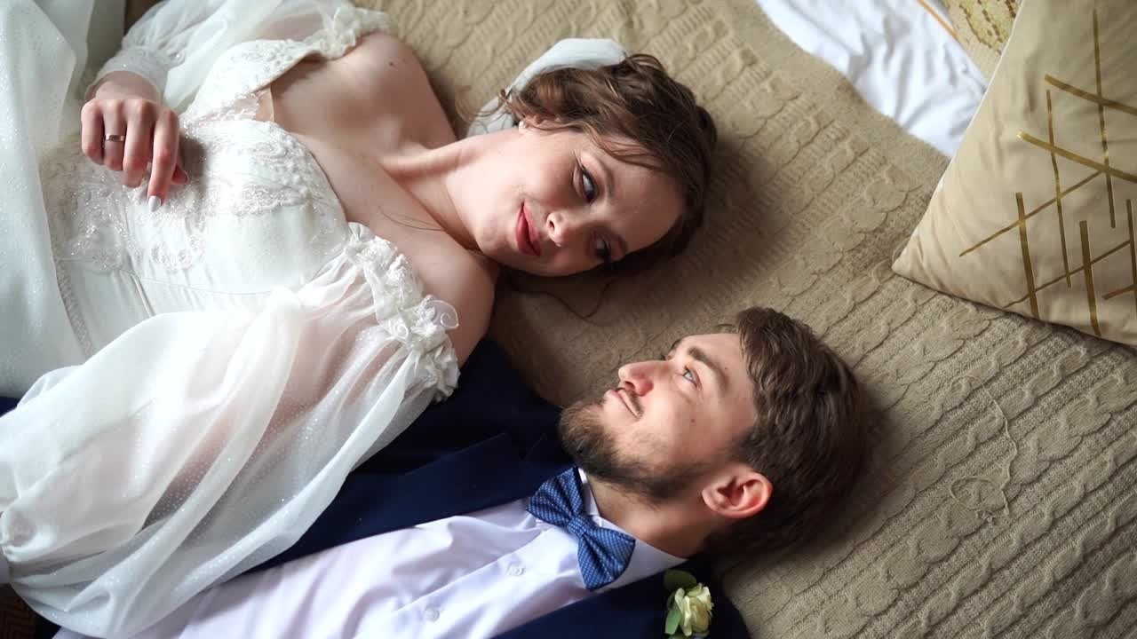 Свадебный видеограф. Семейный и свадебный фотограф Молодзяновская Елена