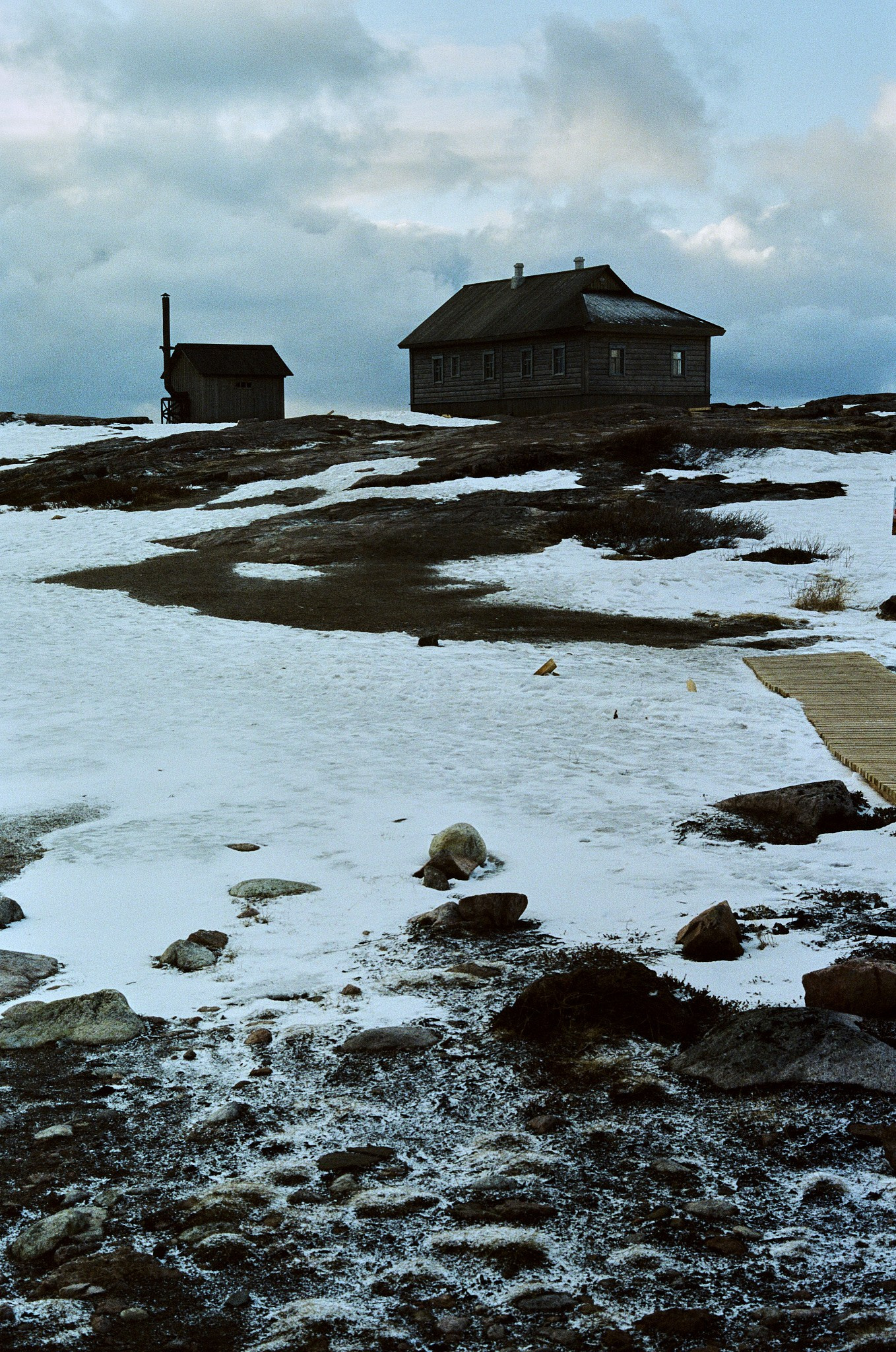 Teriberka (Murmansk). The Other Pavel Potseluev — film photography and mastery of meat business