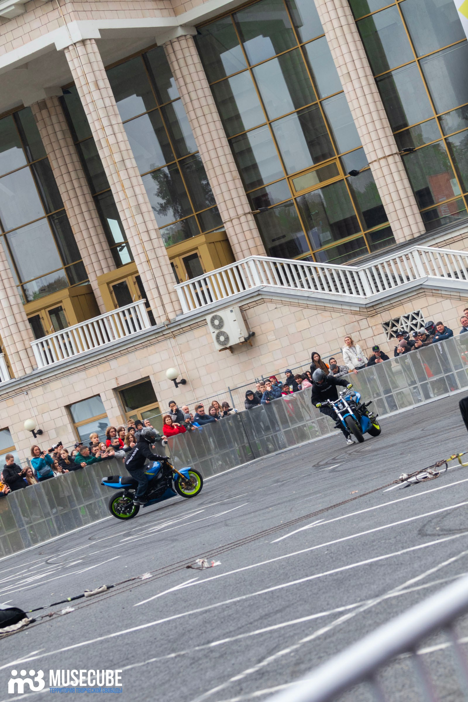 Уличный драйв. Концертный фотограф