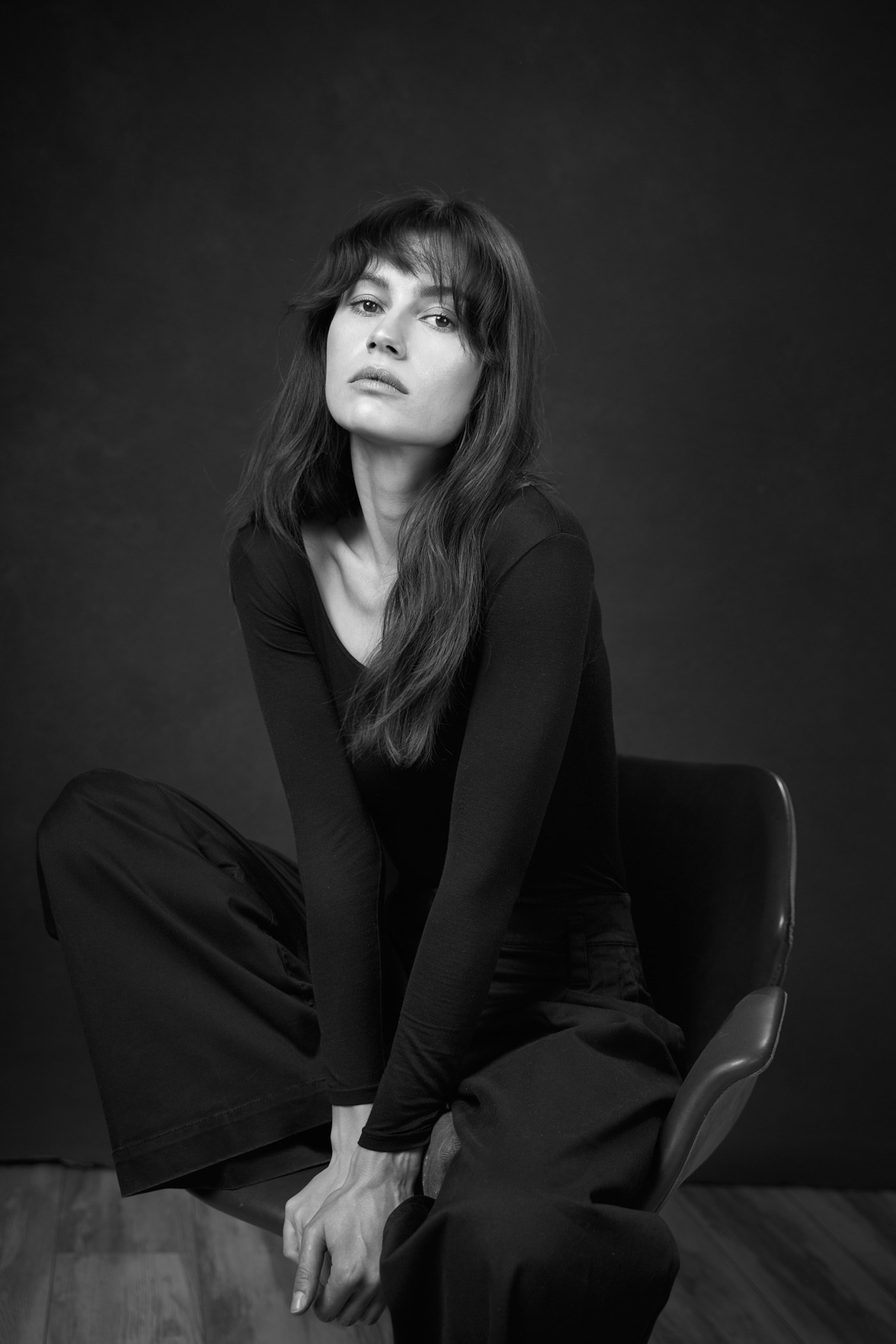 НОВЫЕ СЪЕМКИ В СТУДИИ — ОНА (ПЛАН)