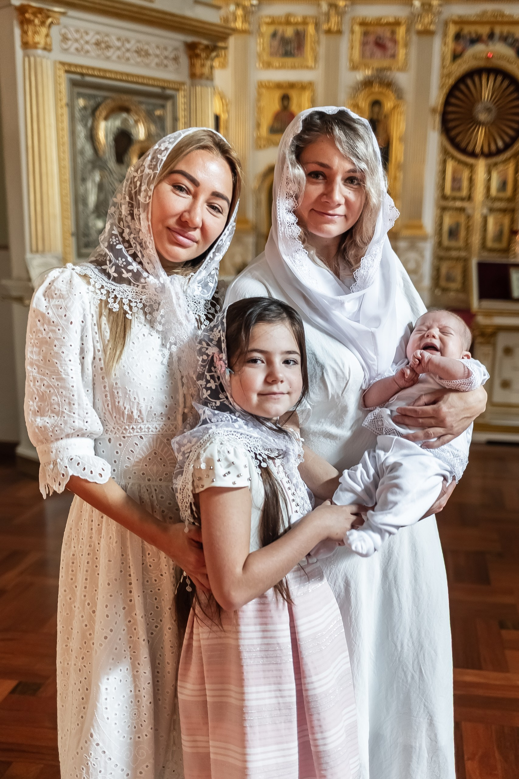 Фотограф на крещение (крестины) заказать в Санкт-Петербурге