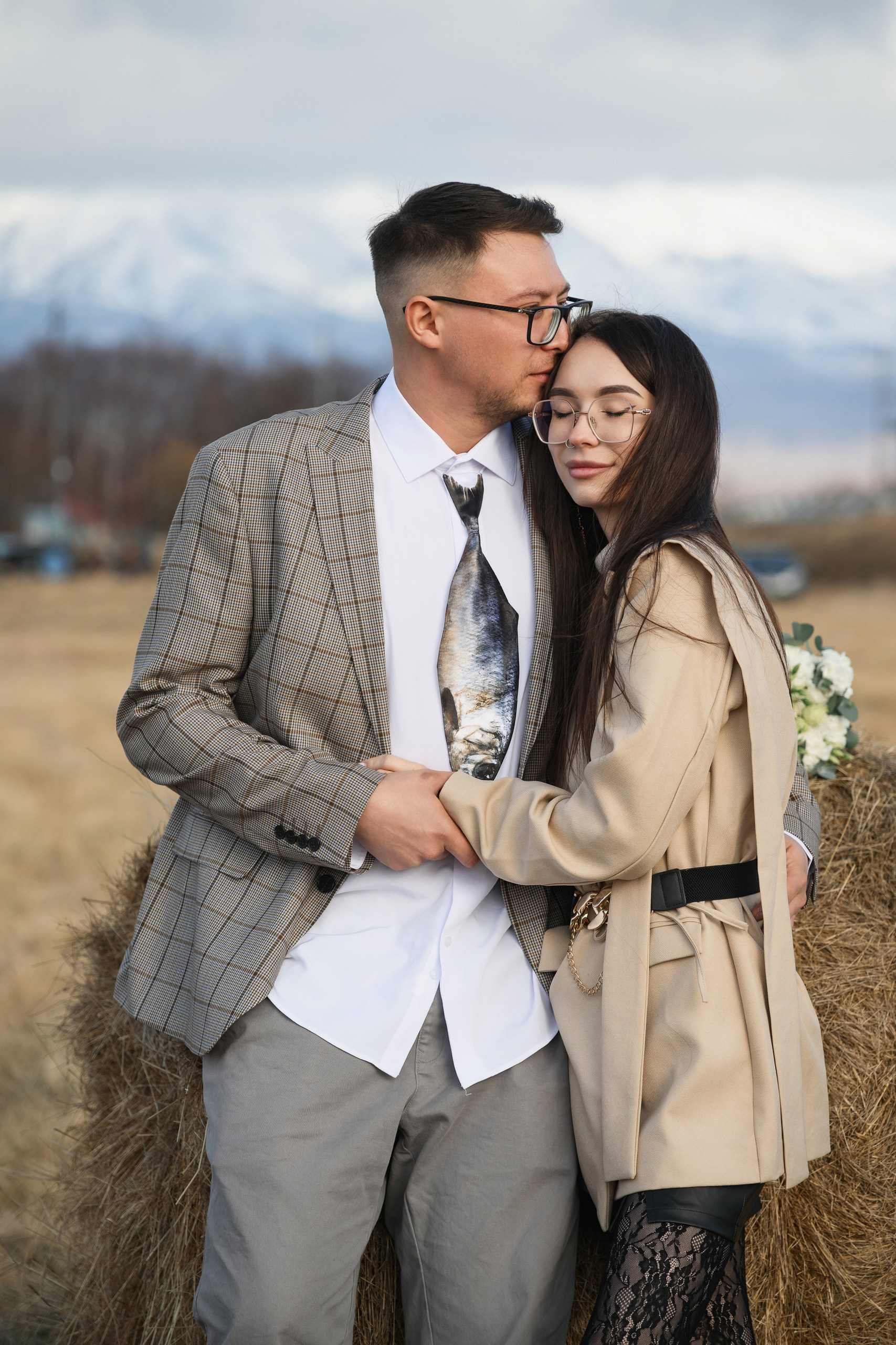 Фотосъемка свадьбы в Петропавловске-Камчатском. Свадебная фотография в Петропавловске-Камчатском на природе. Профессиональная фотосъемка свадьбы в Петропавловске-Камчатском в летний сезон. Эмоциональная фотосъемка свадьбы в Петропавловске-Камчатском с семьей. Стоимость фотосъемки свадьбы в Петропавловске-Камчатском.