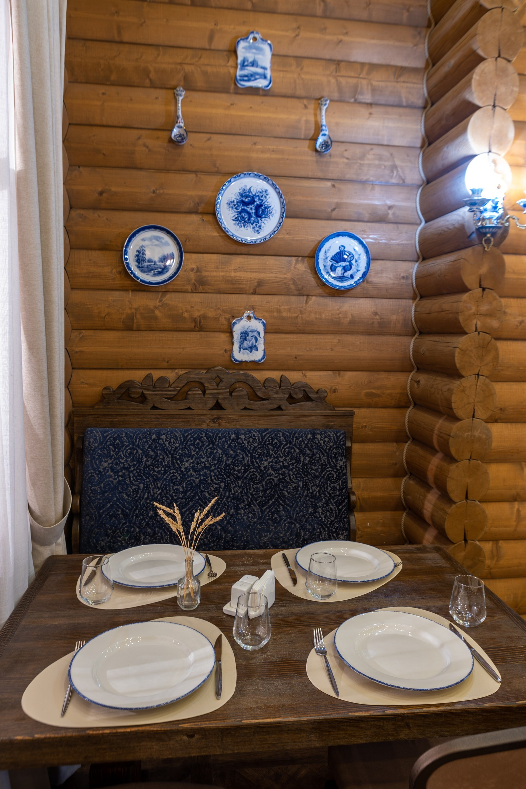 Банкетный зал «Гжель», ресторана «Дача ". Фотограф в Оренбурге. Профессиональный фотограф