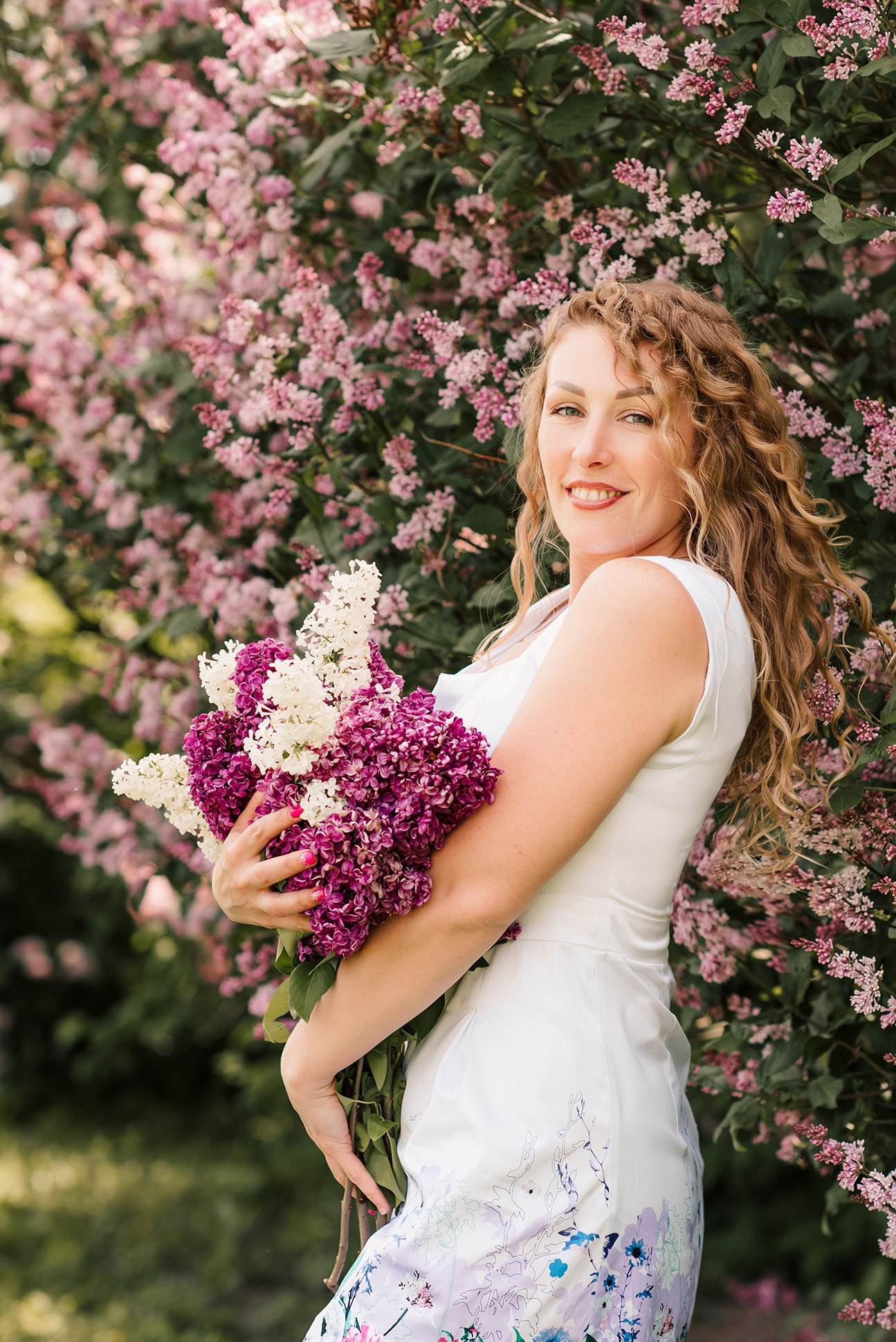 Фотосессия в яблонях в СПб, Фотосессия в цветении СПб. Семейный и Свадебный фотограф. Санкт-Петербург. Пушкин