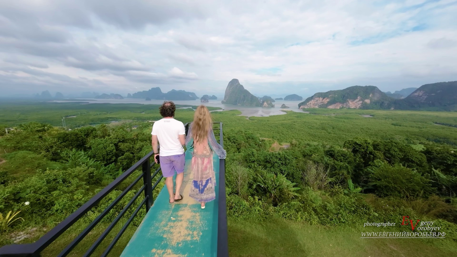 Аэросъёмка с квадрокоптера FPV дрона на Пхукете Phuket видеосъёмка фотограф монтаж видео ролика идея место пляж море яхта