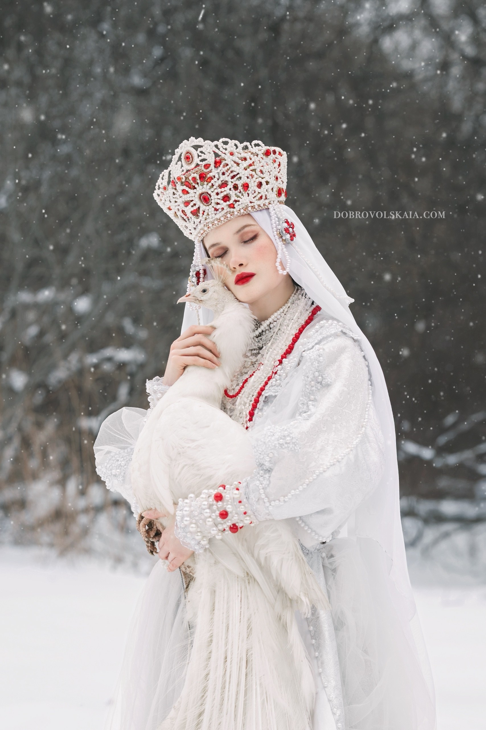 Мирослава. Русские народные костюмы в Москве