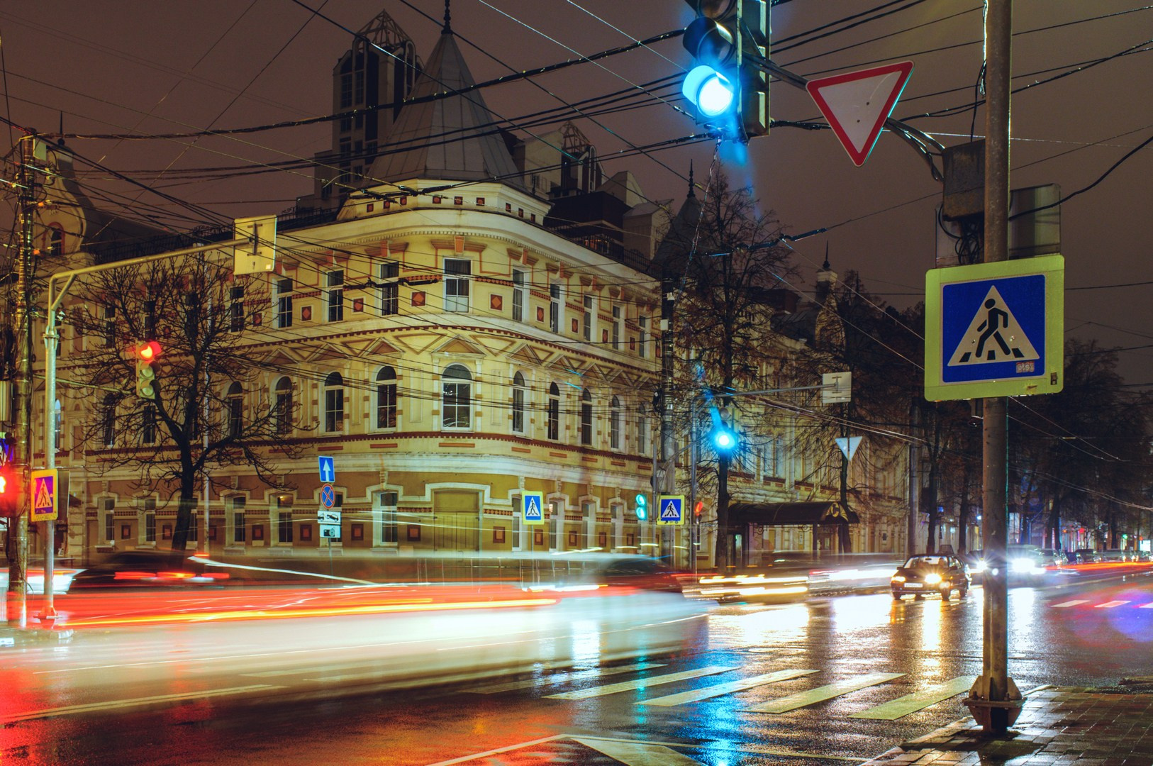 Руслан Шувалов (поэтограф)