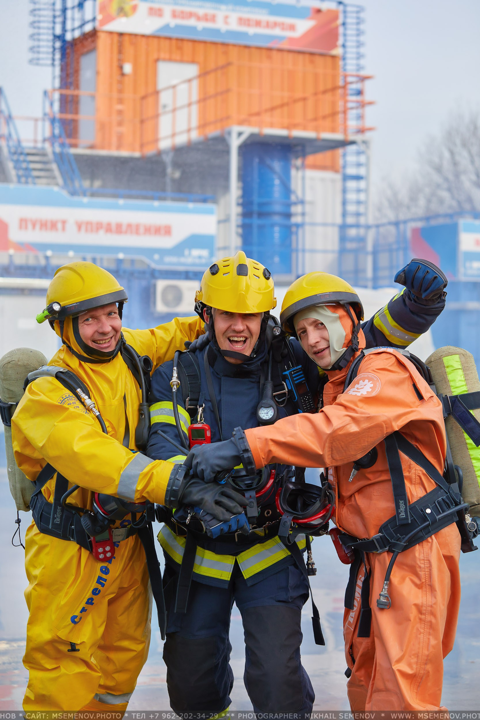 Деловая фотосъемка, предметная, студийный портрет. Рекламная фотосессия. ФОТОуслуги для бизнеса, имиджевая фото-видео съемка. Фотограф, фотопроекты Михаила Семенова в Ярославле. Фотошкола