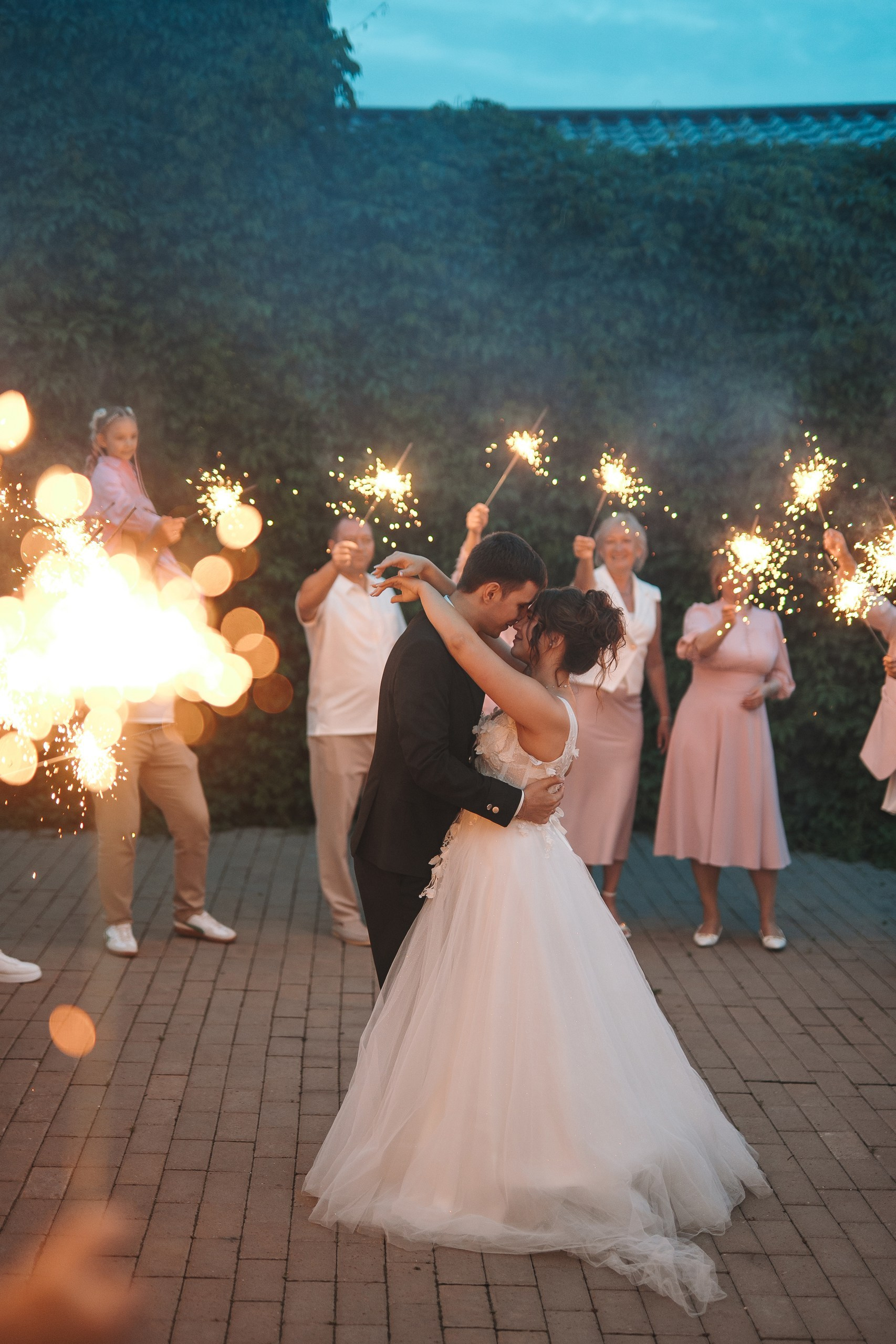 Свадьба в Green Hall Уфа 19 июня 2025 — Hilton, Sheraton, выездная регистрация под дождём