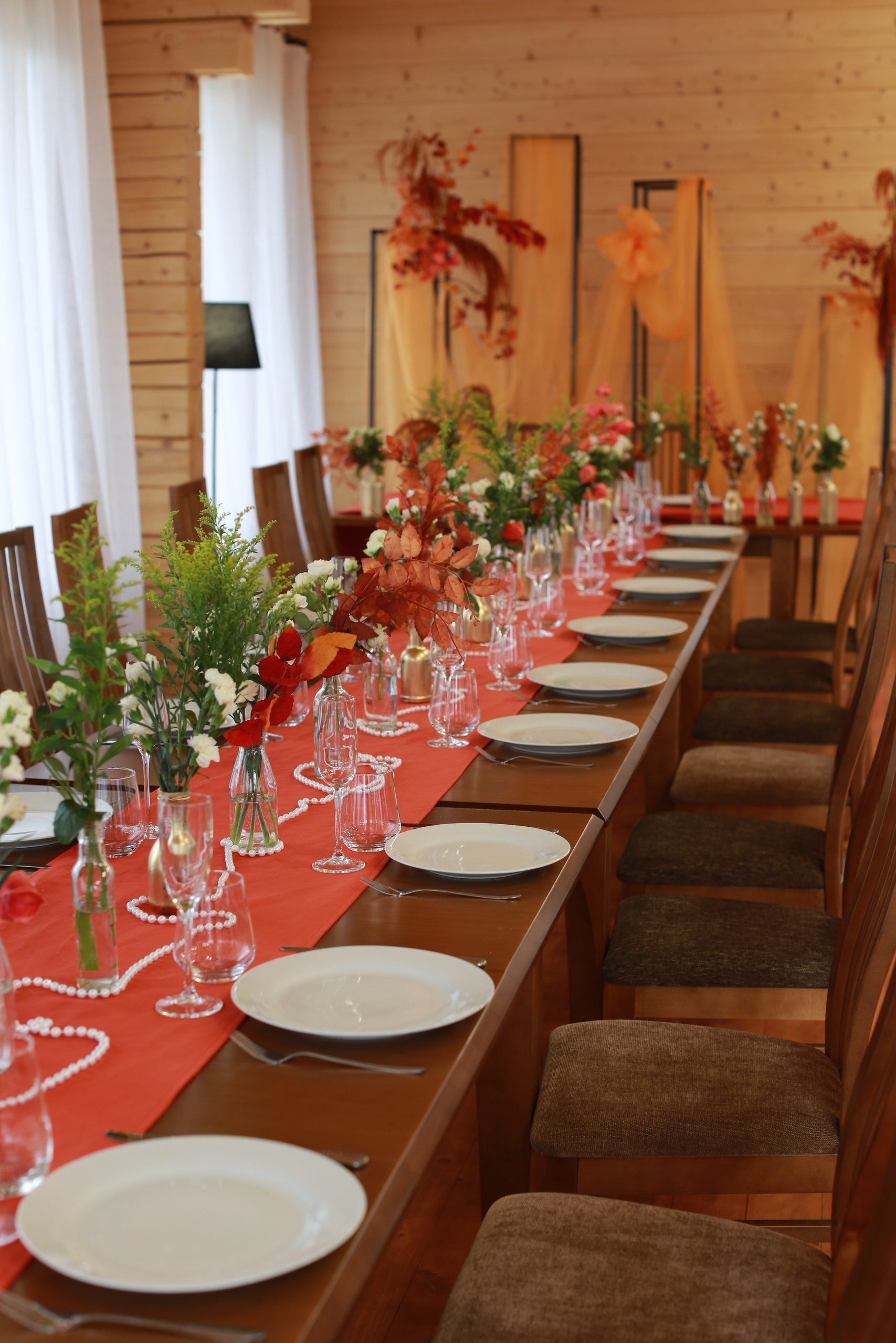 Веранда в Якушево для свадьбы, юбилея, корпоратива. Банкетный зал Веранда в Якушево у озера для свадеб, юбилеев, корпоративов. Официальный сайт