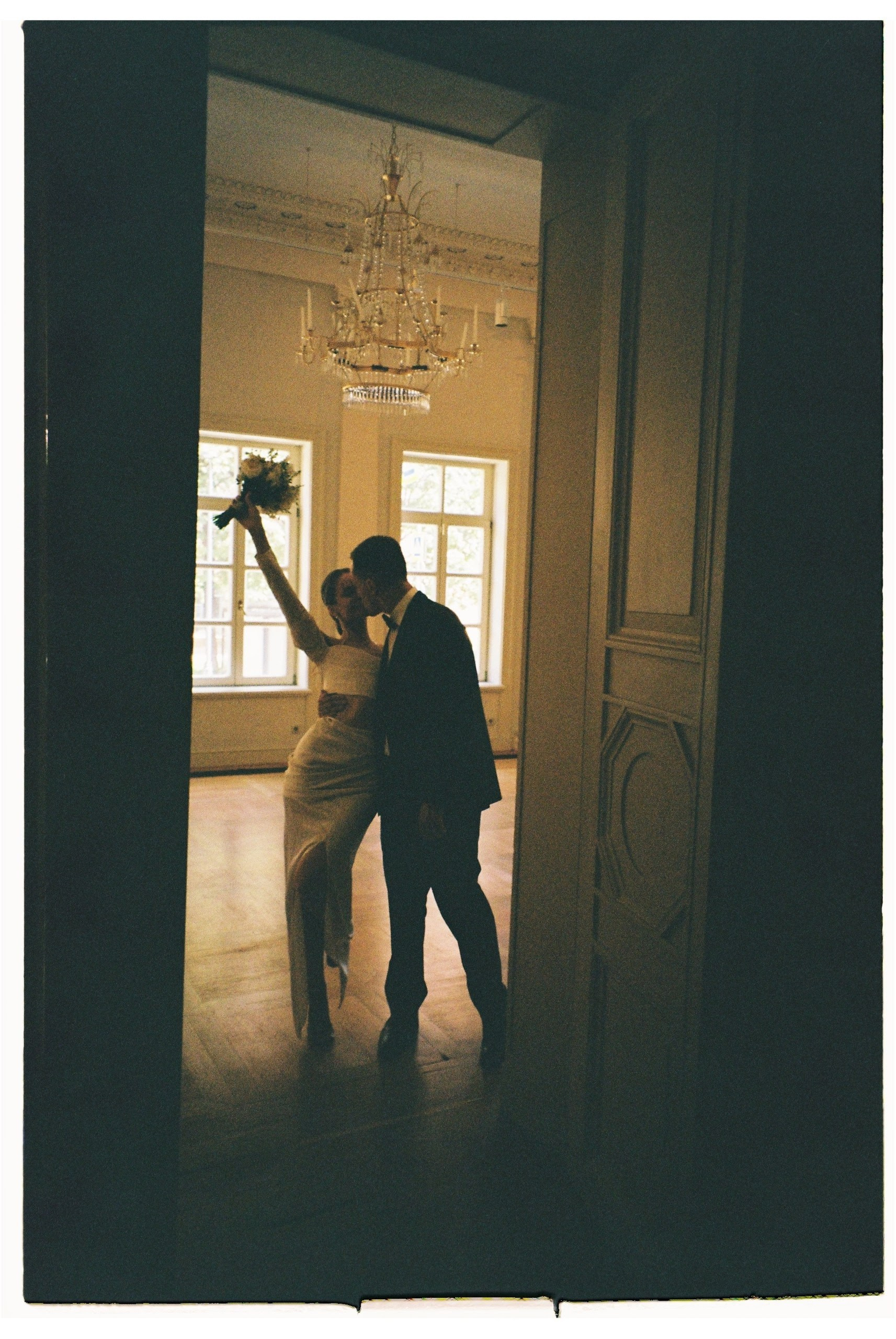 Свадебный фотограф Дарья Свет