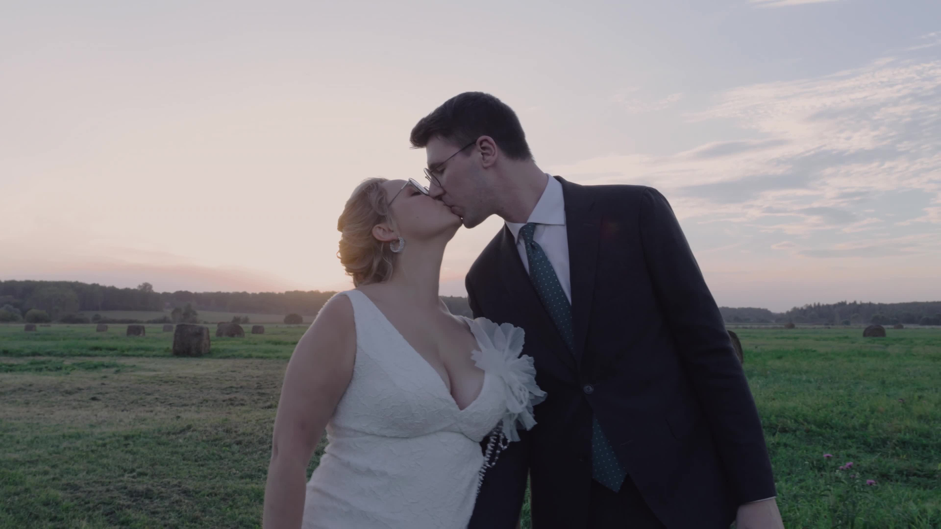 ФИЛЬМЫ. ALEXVIKI FILMS — свадебная видеосъёмка, съёмка мероприятий и fashion брендов