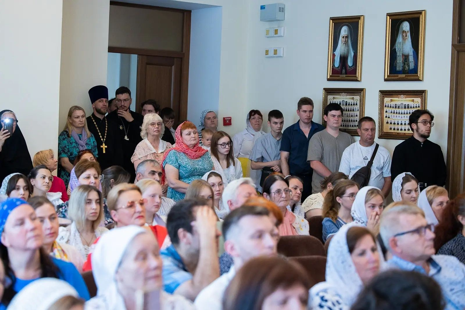 МИТРОПОЛИТ ИГНАТИЙ ВРУЧИЛ ДИПЛОМЫ ВЫПУСКНИКАМ САРАТОВСКОЙ ДУХОВНОЙ СЕМИНАРИИ. Саратовское Северо-Западное благочиние