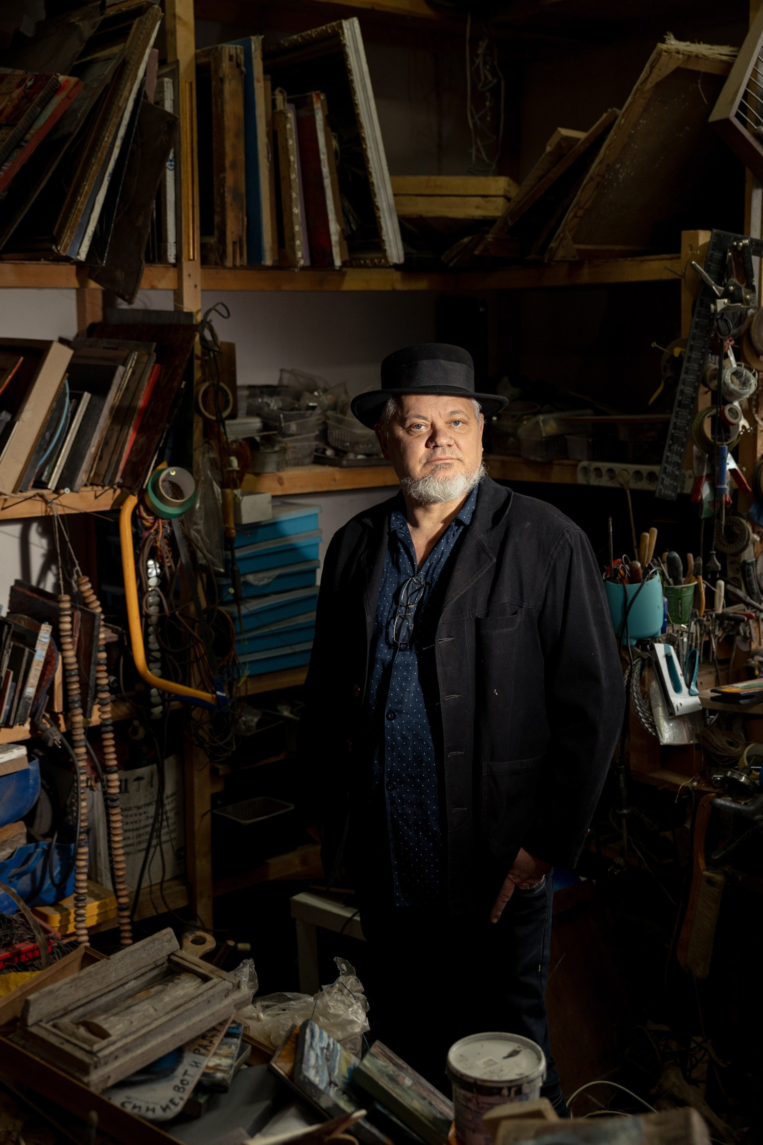 Художник Андрей Сикорский