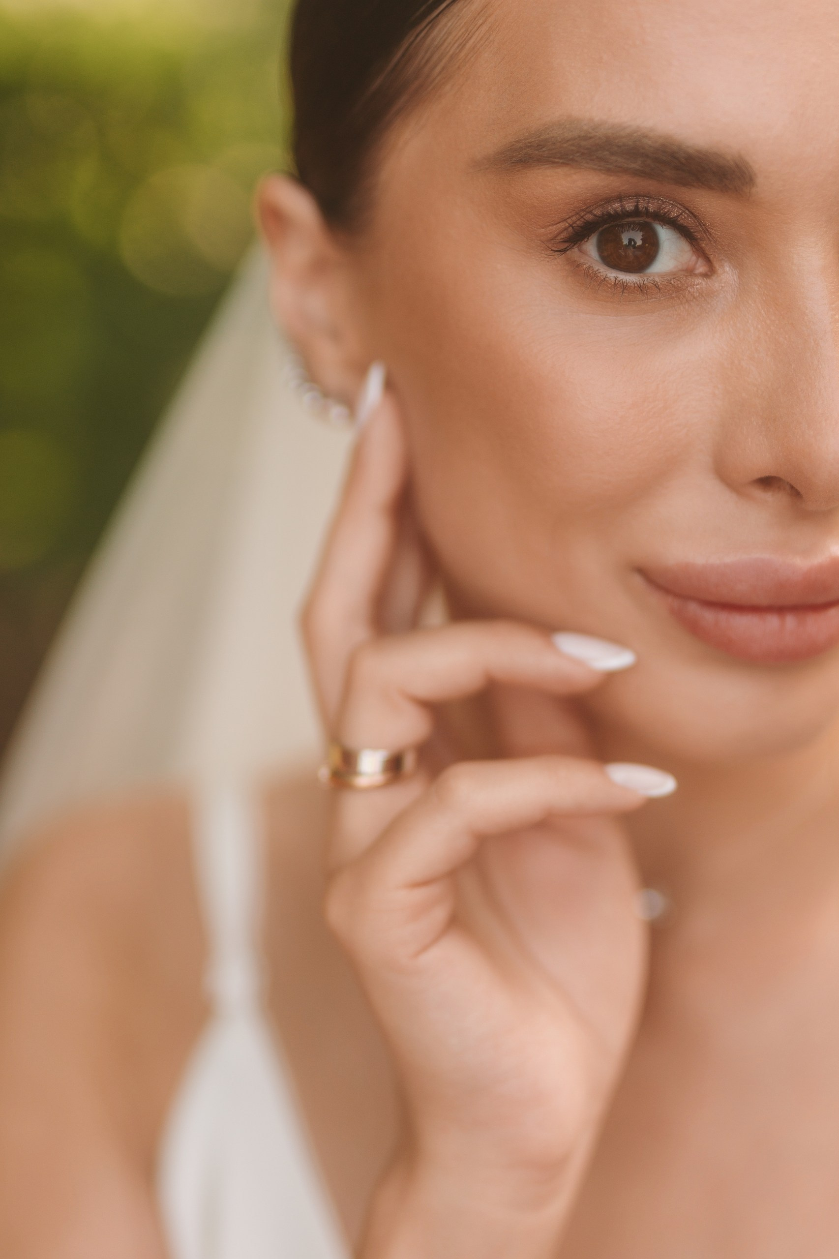 Свадьба 7 июня 2026 года — фотосессия, ЗАГС и банкет в шатре «Под облаками» в Нагаево с ведущим Артуром Ильясовым