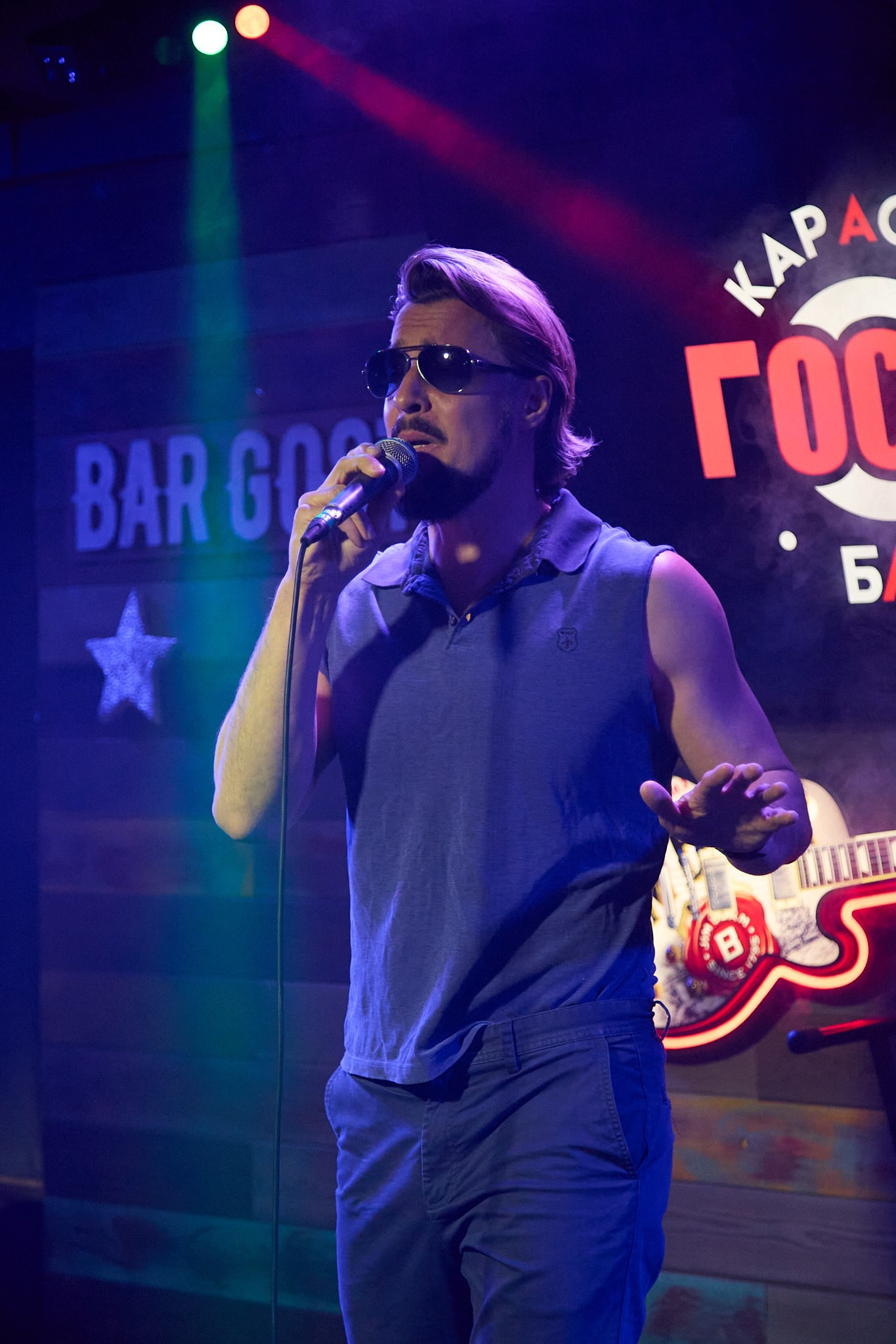 Концерт в баре «Гости». Фотограф Омск | Александр Вандеров