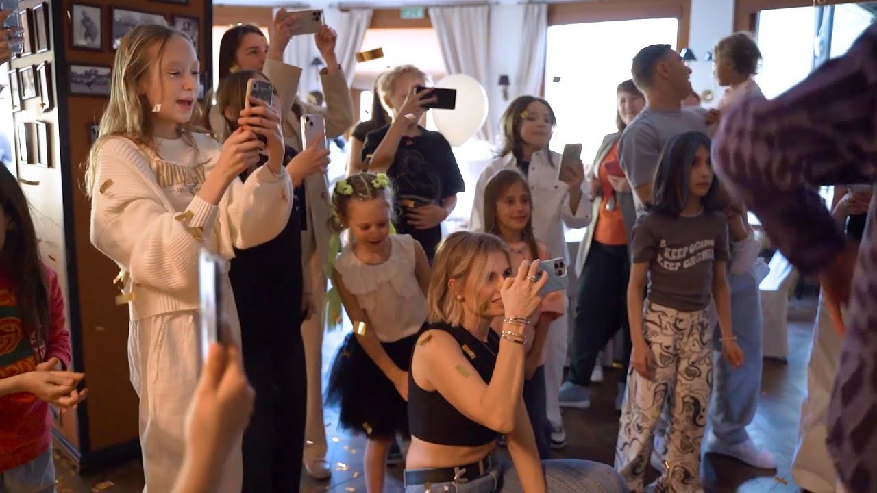 Семейный фотограф в Абу-Даби и Москве дома в студии и на природе. Фотограф и видеограф в Москве и Абу Даби Мария Кулагина