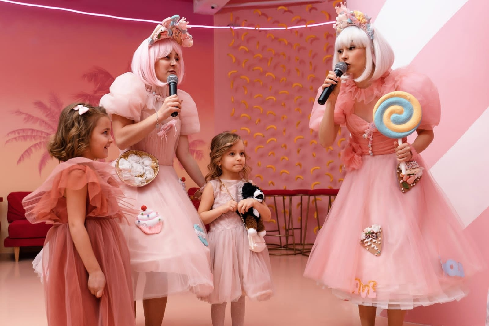 Mr. Flamingo (лето). Аренда лофта в СПб для мероприятий