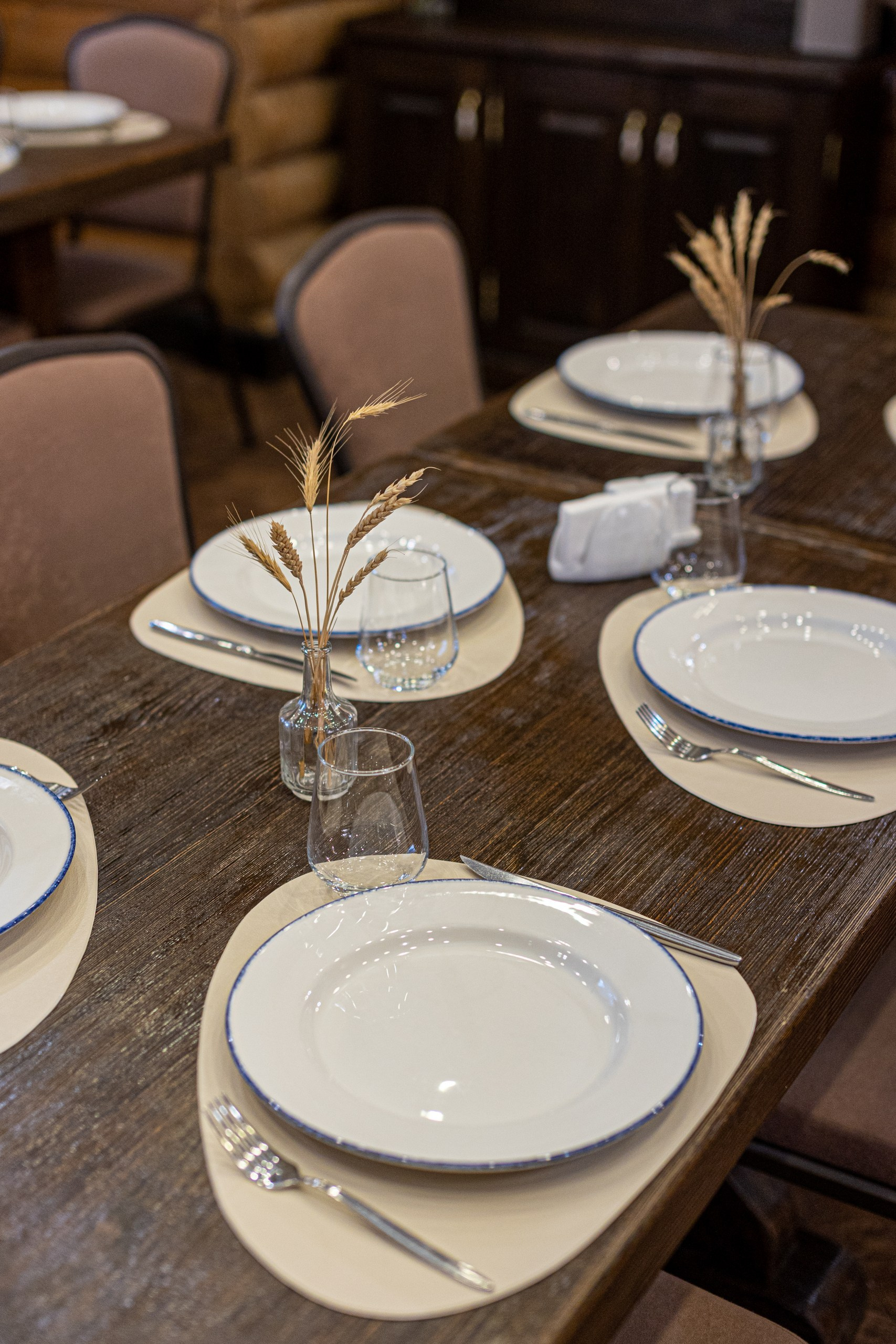 Банкетный зал «Гжель», ресторана «Дача ". Фотограф в Оренбурге. Профессиональный фотограф