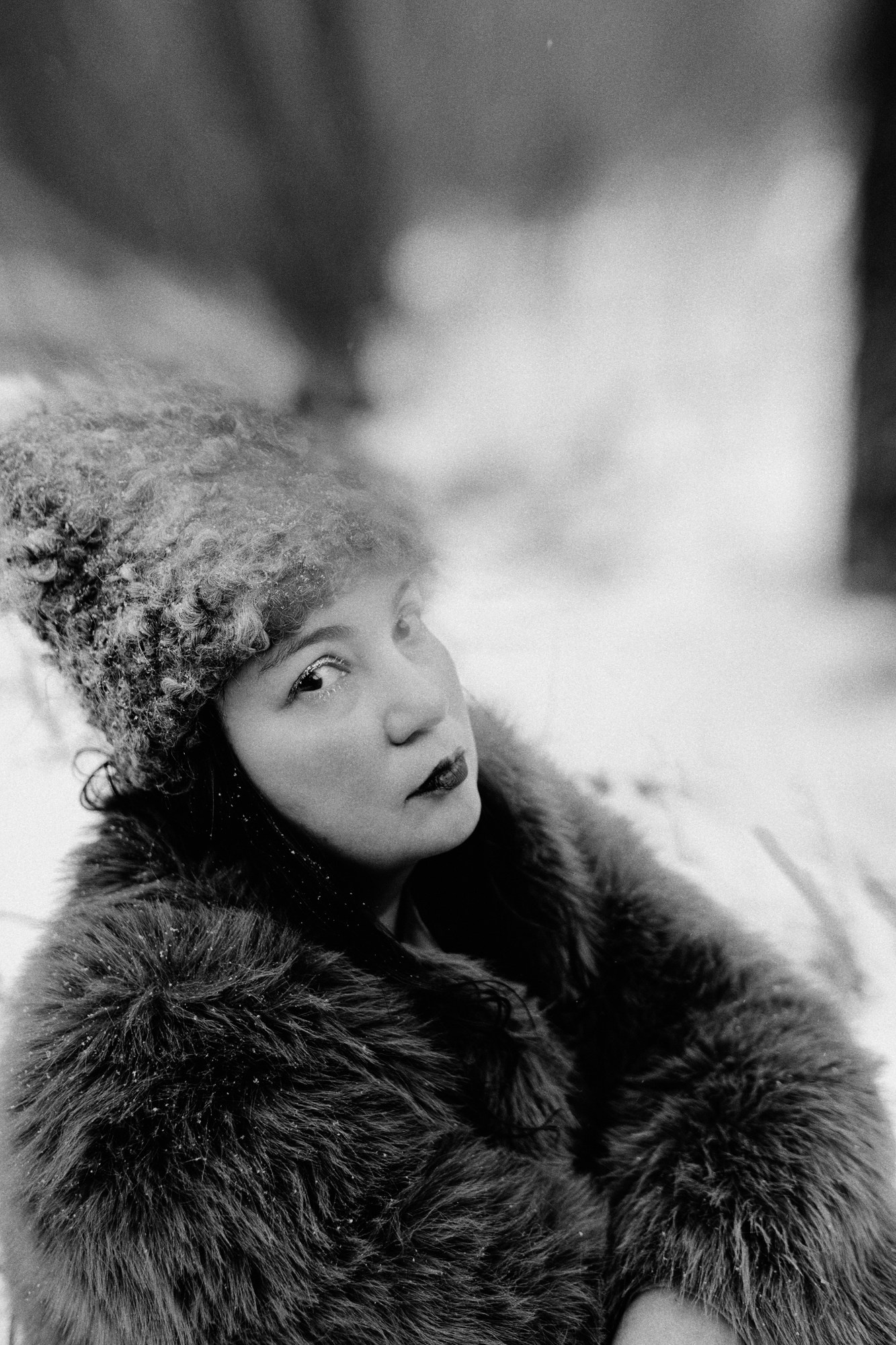 Зимняя фотосессия в Затюменском парке (Тюмень) | Художественная съемка от Daria Mars. Портретный фотограф Тюмень Дарья Мустафина